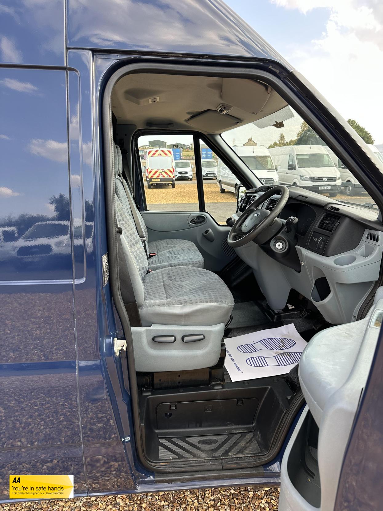 Ford Transit 2.2 TDCi 350 Panel Van 3dr Diesel Manual FWD L2 H3 (209 g/km, 123 bhp)