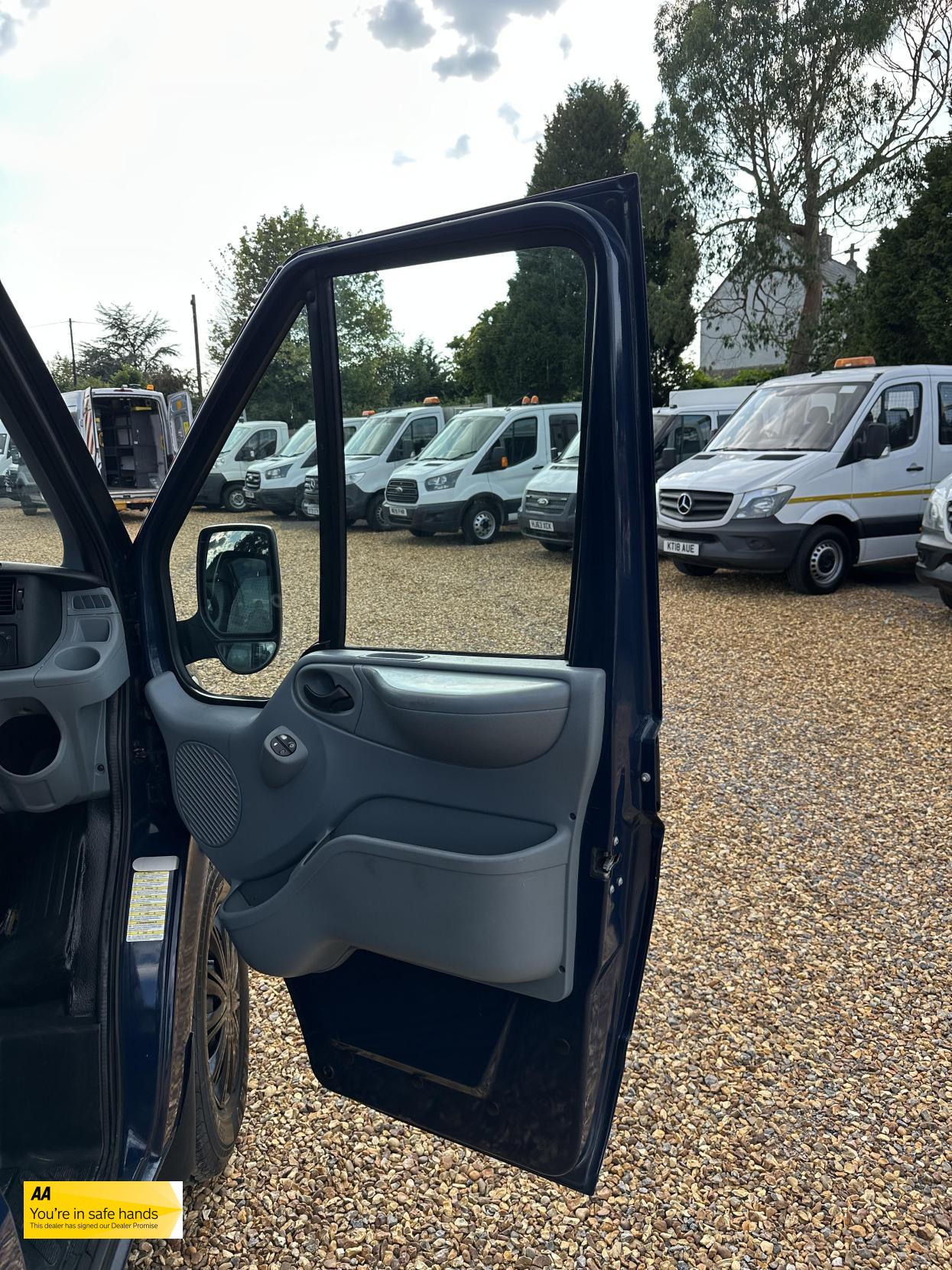 Ford Transit 2.2 TDCi 350 Panel Van 3dr Diesel Manual FWD L2 H3 (209 g/km, 123 bhp)
