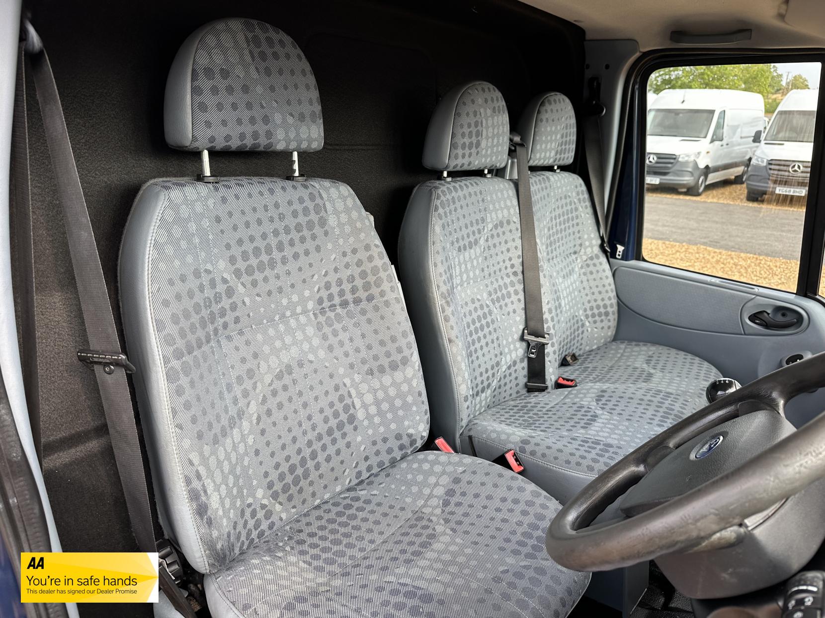Ford Transit 2.2 TDCi 350 Panel Van 3dr Diesel Manual FWD L2 H3 (209 g/km, 123 bhp)