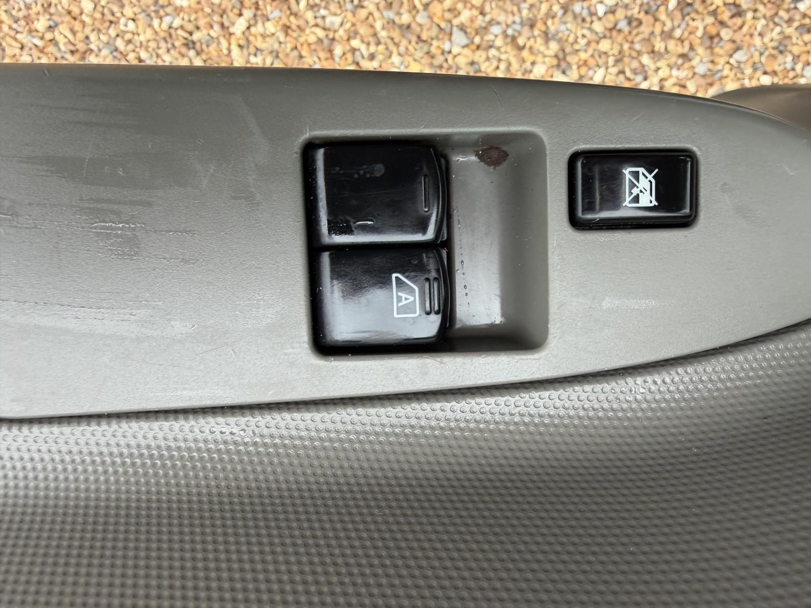2019 Nissan NT400 Cabstar 3.0 dCi 35.13 Tipper 2dr Diesel Manual L1 Euro 6 (130 ps) - Thumbnail 37
