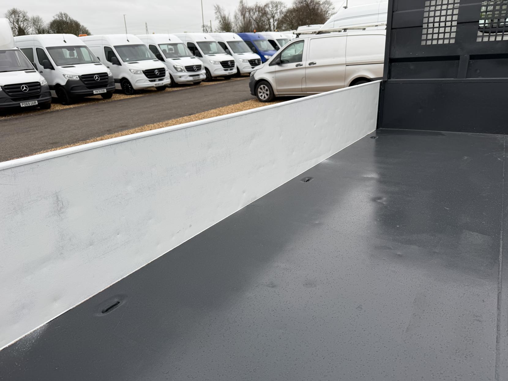 2019 Nissan NT400 Cabstar 3.0 dCi 35.13 Tipper 2dr Diesel Manual L1 Euro 6 (130 ps) - Thumbnail 30