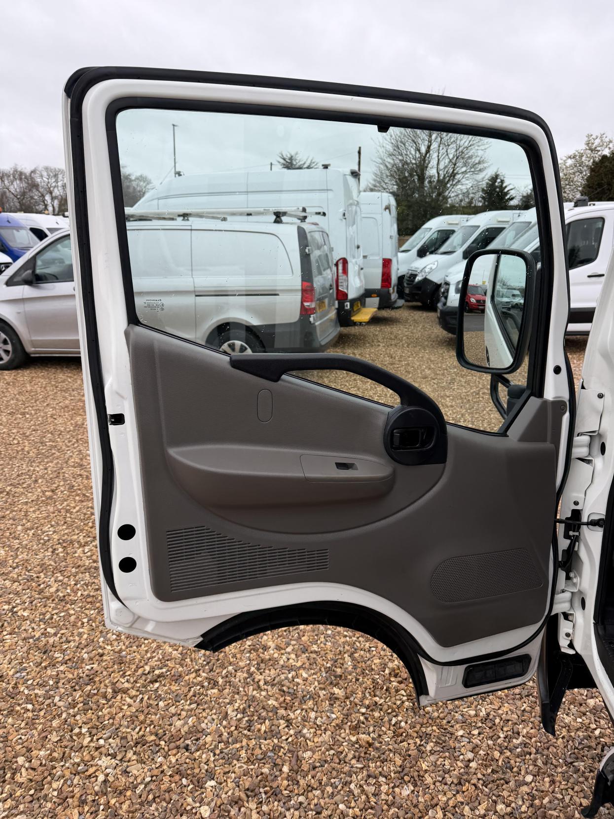 2019 Nissan NT400 Cabstar 3.0 dCi 35.13 Tipper 2dr Diesel Manual L1 Euro 6 (130 ps) - Thumbnail 34