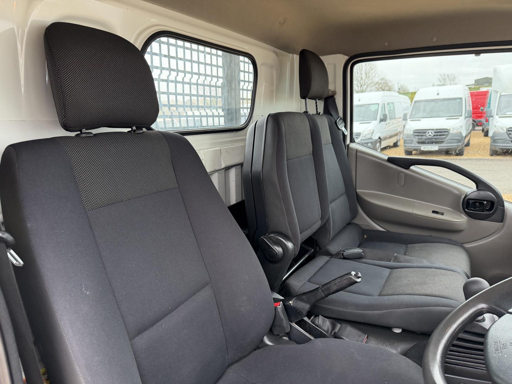 2019 Nissan NT400 Cabstar 3.0 dCi 35.13 Tipper 2dr Diesel Manual L1 Euro 6 (130 ps) - Thumbnail 35