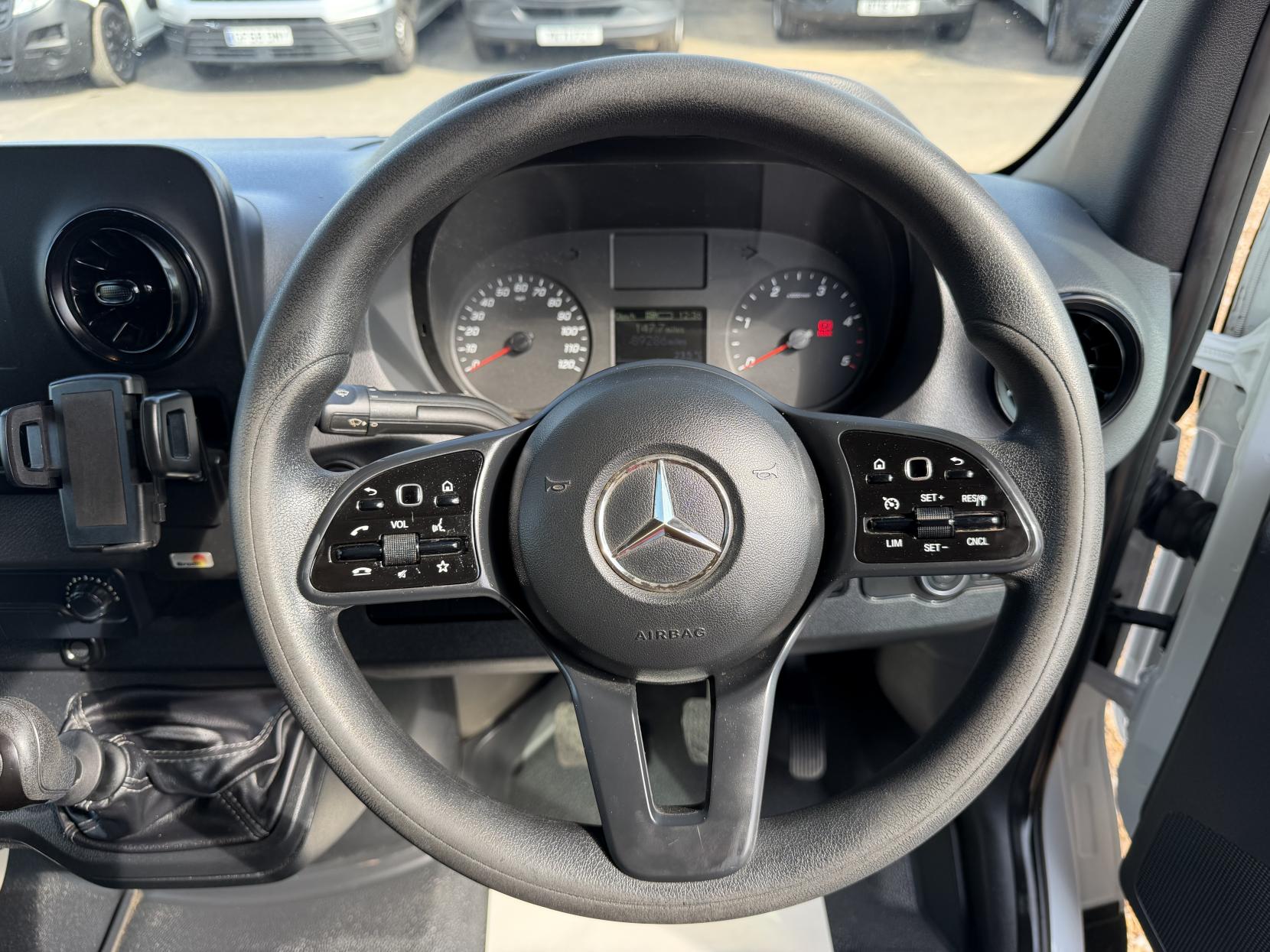 2020 Mercedes-Benz Sprinter 2.1 314 CDI Panel Van 5dr Diesel Manual RWD L2 H2 Euro 6 (s/s) (143 ps) - Thumbnail 16