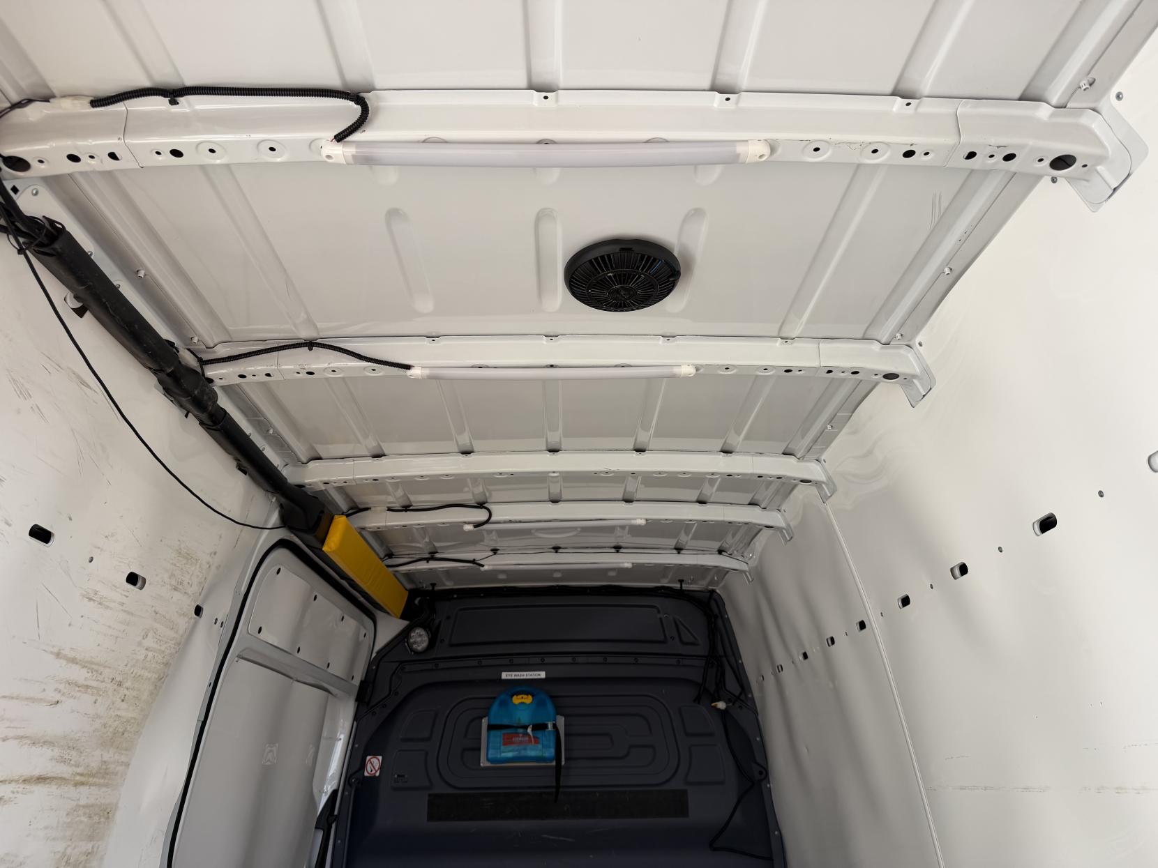 2020 Mercedes-Benz Sprinter 2.1 314 CDI Panel Van 5dr Diesel Manual RWD L2 H2 Euro 6 (s/s) (143 ps) - Thumbnail 38