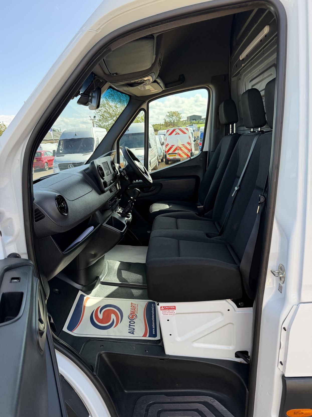 2020 Mercedes-Benz Sprinter 2.1 314 CDI Panel Van 5dr Diesel Manual RWD L2 H2 Euro 6 (s/s) (143 ps) - Thumbnail 28