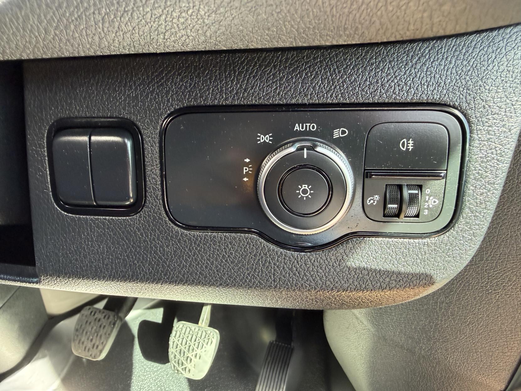2020 Mercedes-Benz Sprinter 2.1 314 CDI Panel Van 5dr Diesel Manual RWD L2 H2 Euro 6 (s/s) (143 ps) - Thumbnail 25