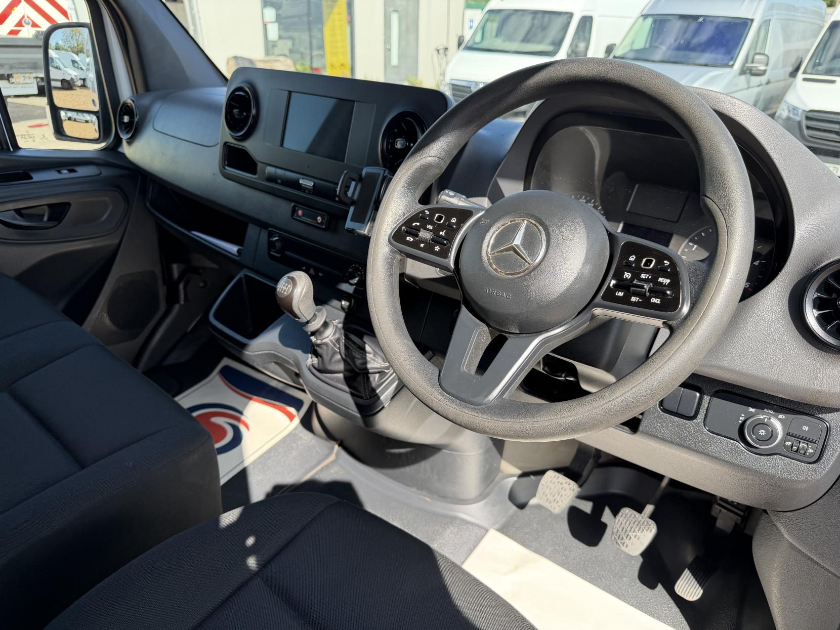 2020 Mercedes-Benz Sprinter 2.1 314 CDI Panel Van 5dr Diesel Manual RWD L2 H2 Euro 6 (s/s) (143 ps) - Thumbnail 2