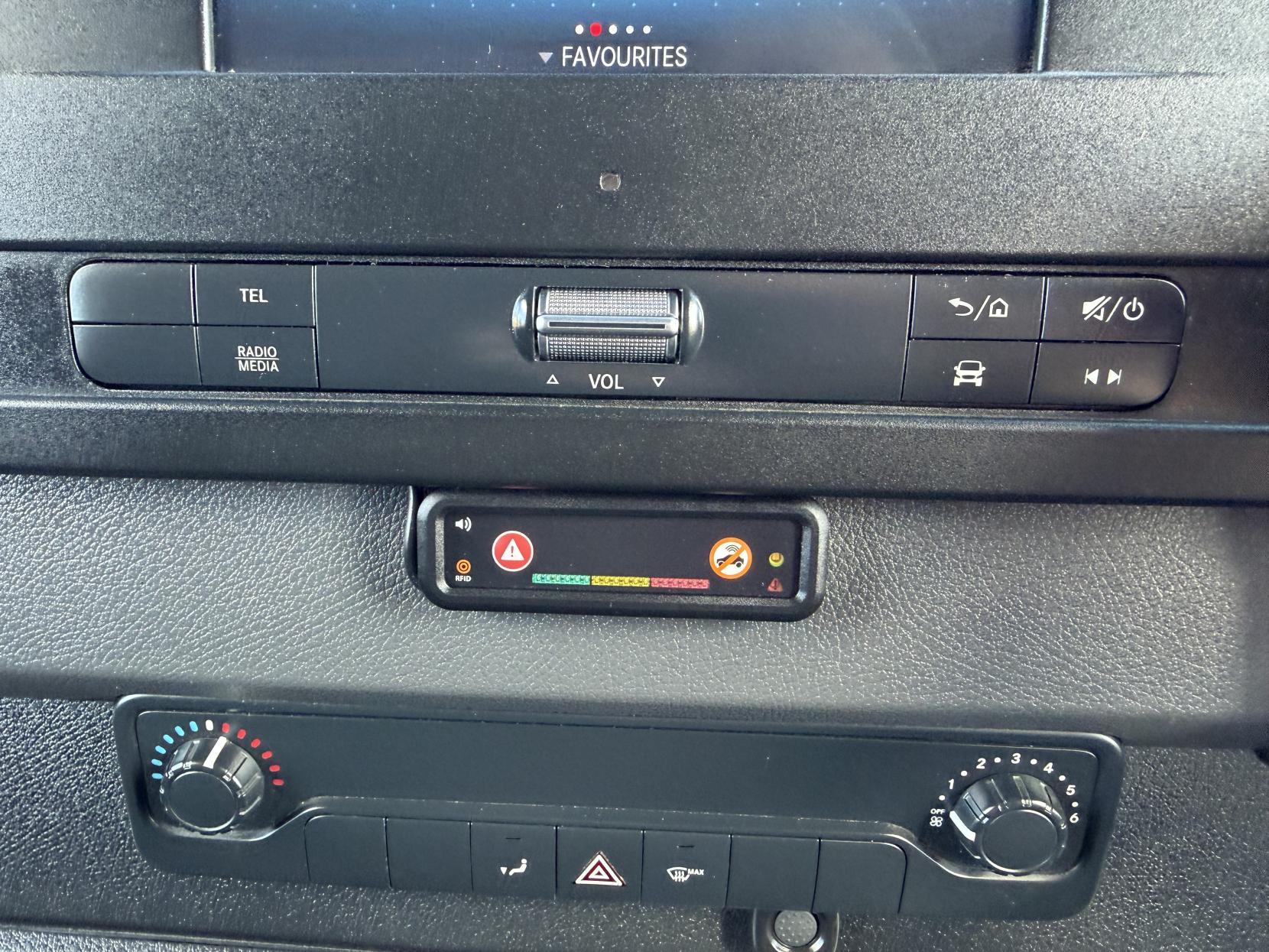 2020 Mercedes-Benz Sprinter 2.1 314 CDI Panel Van 5dr Diesel Manual RWD L2 H2 Euro 6 (s/s) (143 ps) - Thumbnail 20