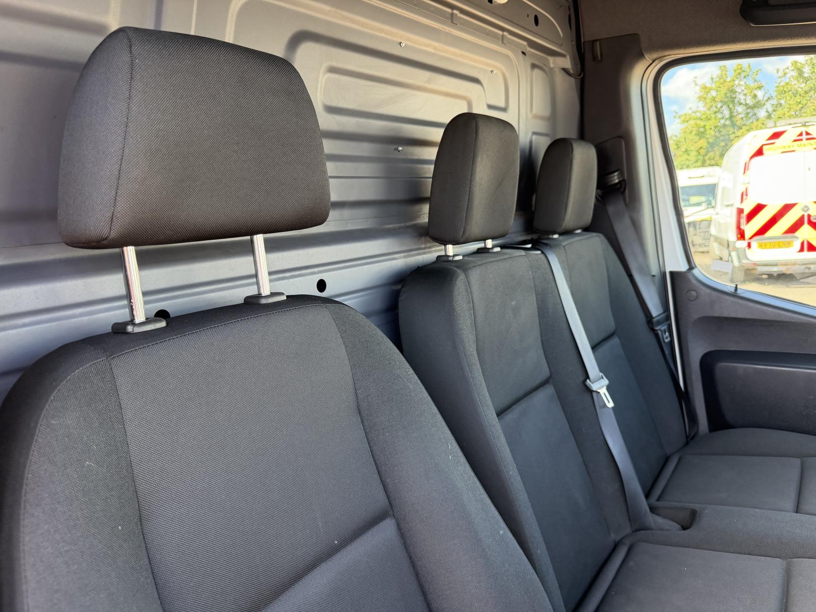 2020 Mercedes-Benz Sprinter 2.1 314 CDI Panel Van 5dr Diesel Manual RWD L2 H2 Euro 6 (s/s) (143 ps) - Thumbnail 15