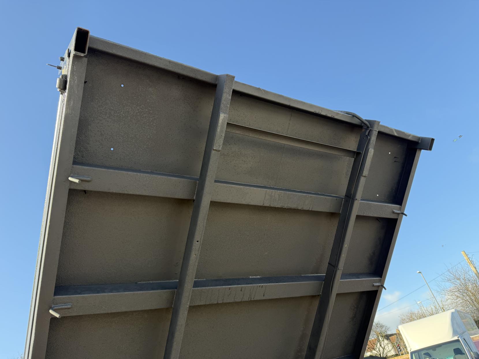 Mercedes-Benz Sprinter 2.1 314 CDI Ready To Work 1Way Tipper 2dr Diesel Manual L2 Euro 6 (143 ps)