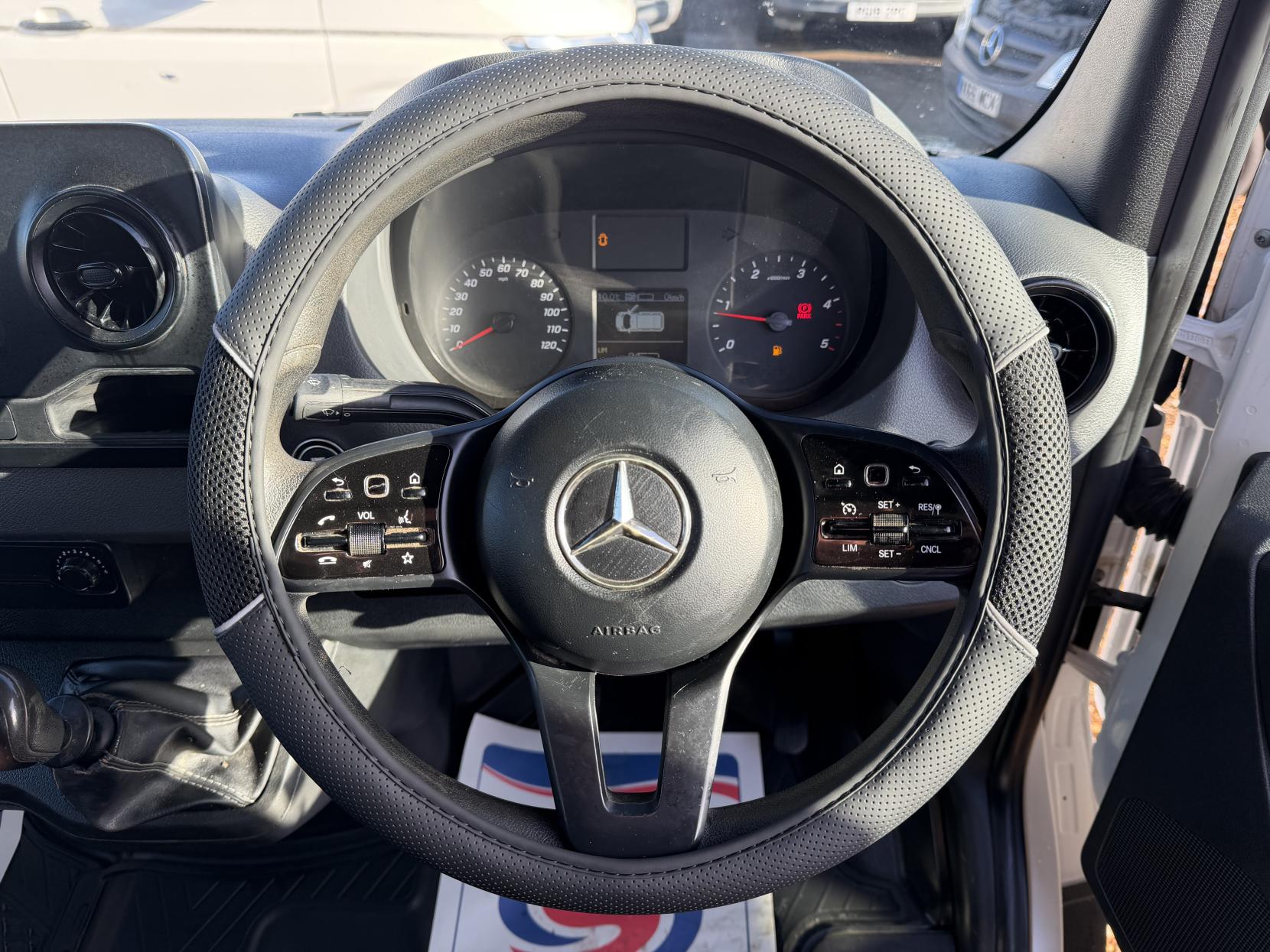 Mercedes-Benz Sprinter 2.1 314 CDI Ready To Work 1Way Tipper 2dr Diesel Manual L2 Euro 6 (143 ps)