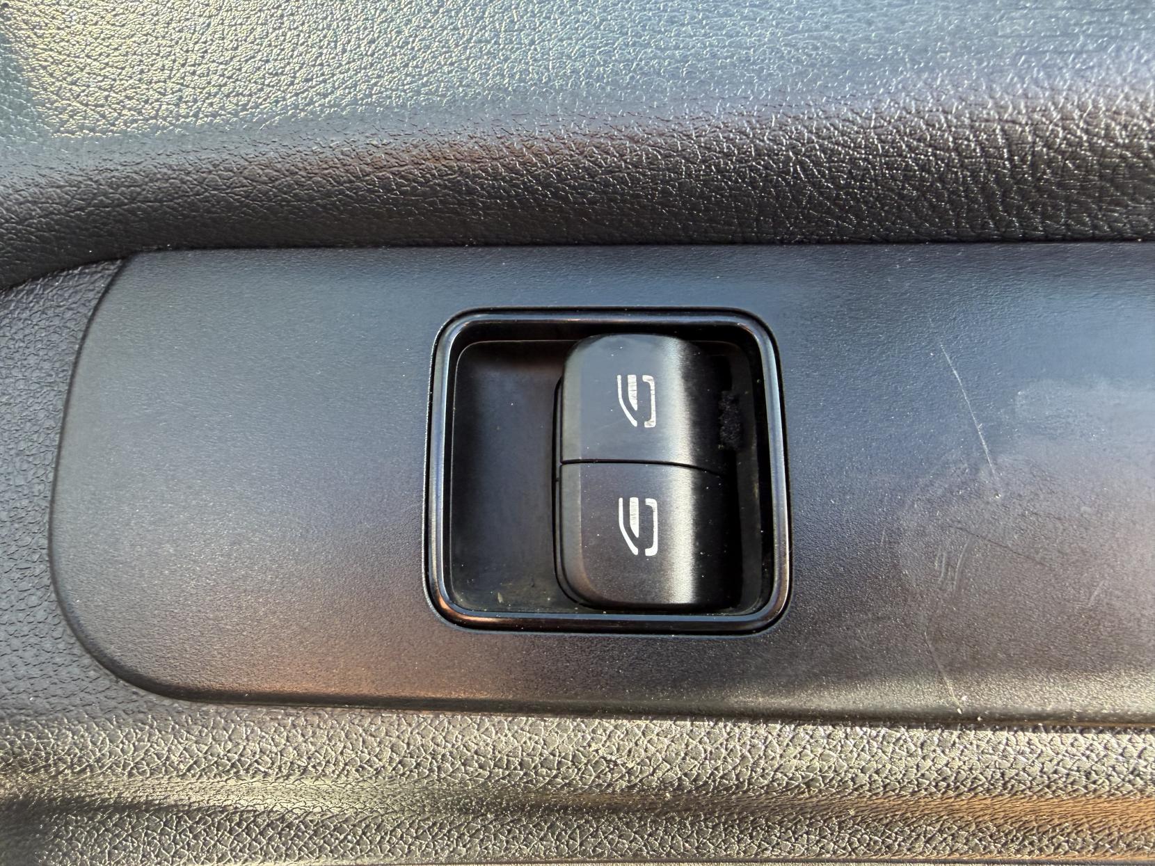 Mercedes-Benz Sprinter 2.1 314 CDI Ready To Work 1Way Tipper 2dr Diesel Manual L2 Euro 6 (143 ps)