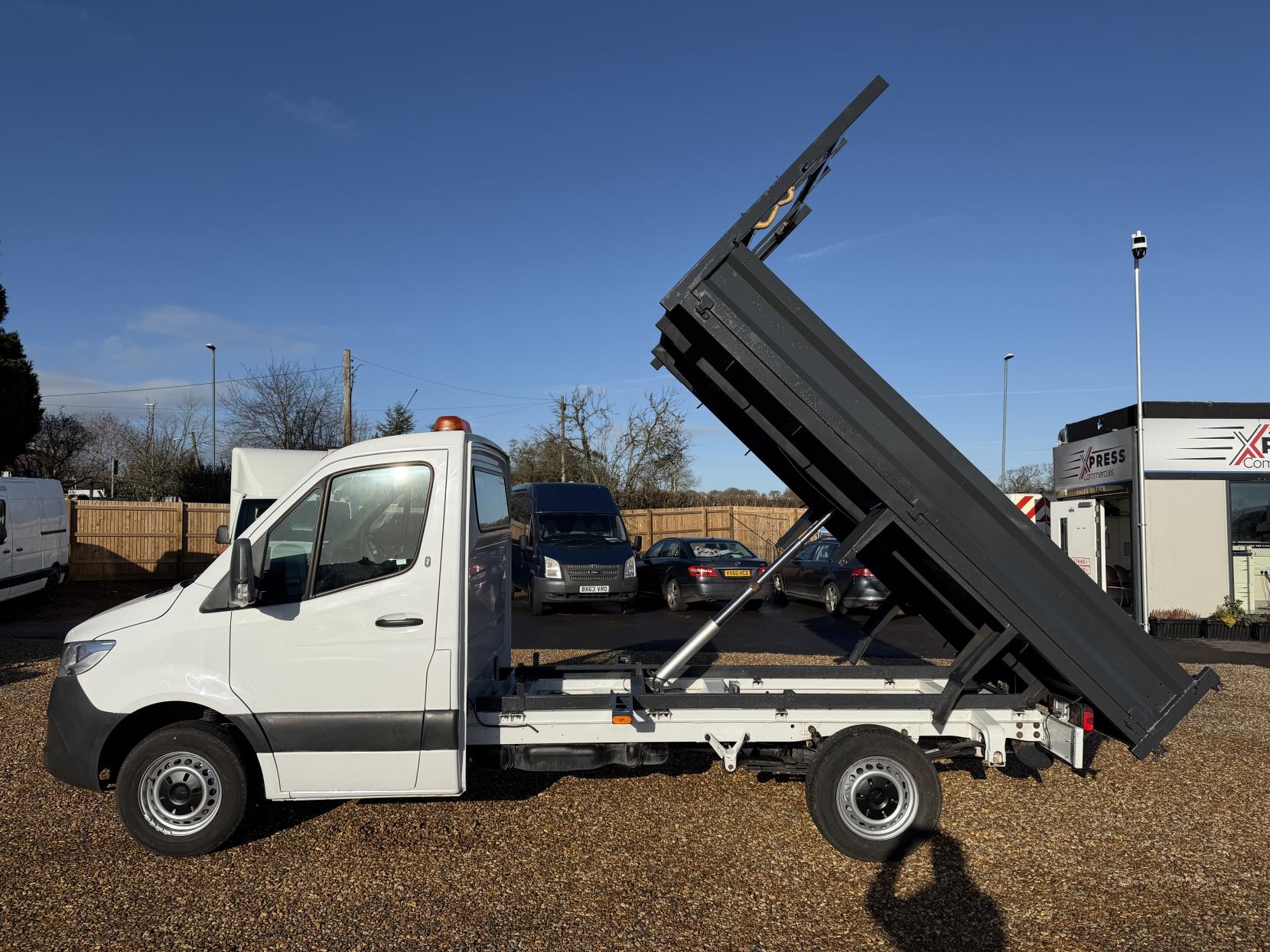Mercedes-Benz Sprinter 2.1 314 CDI Ready To Work 1Way Tipper 2dr Diesel Manual L2 Euro 6 (143 ps)