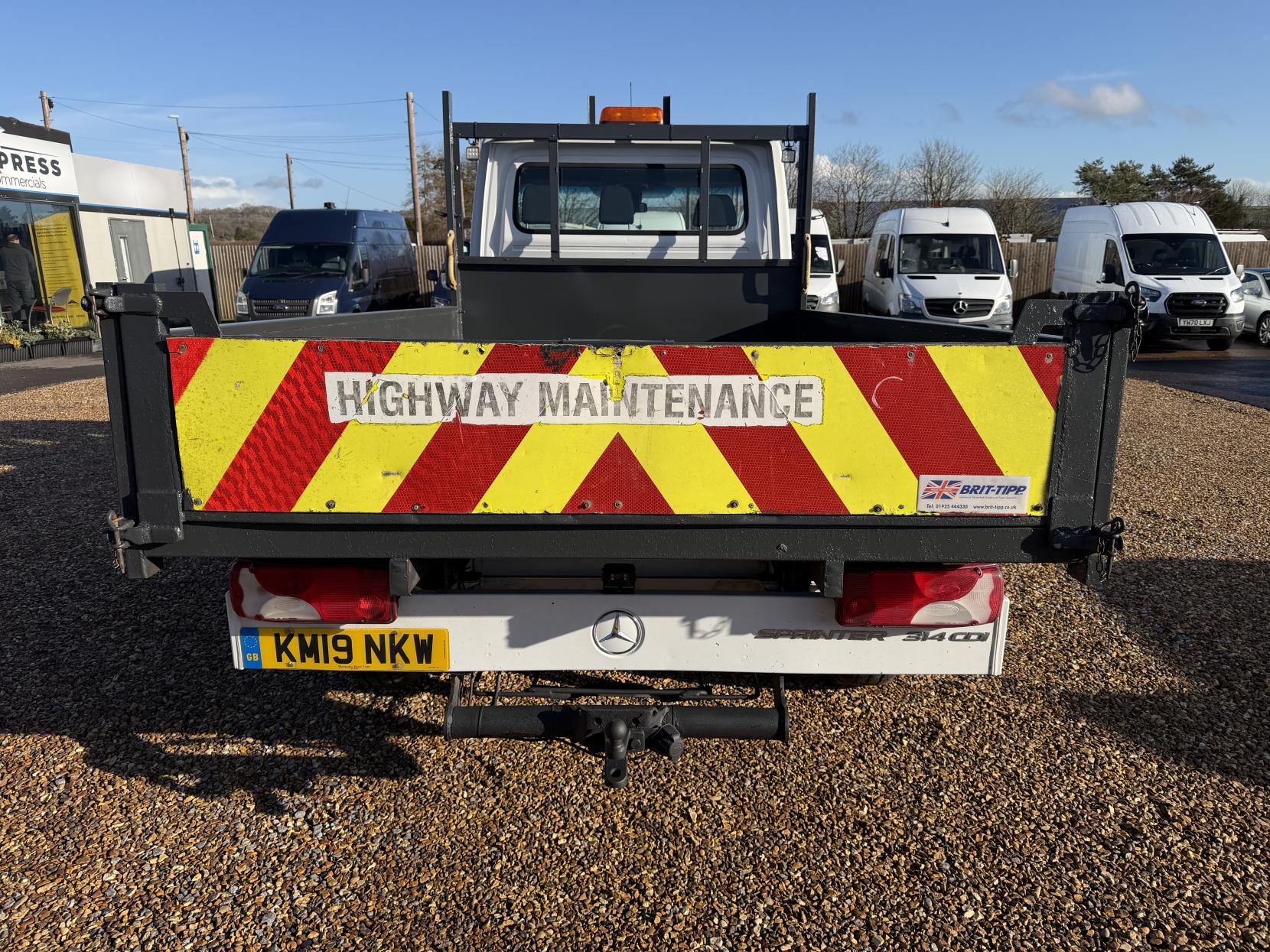 Mercedes-Benz Sprinter 2.1 314 CDI Ready To Work 1Way Tipper 2dr Diesel Manual L2 Euro 6 (143 ps)