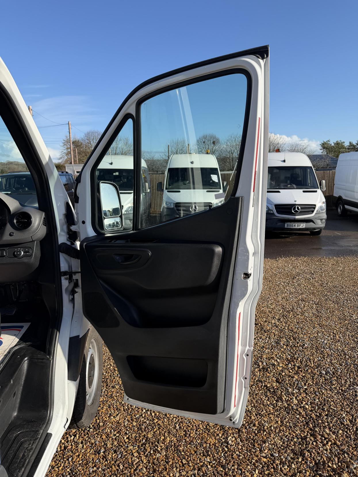 Mercedes-Benz Sprinter 2.1 314 CDI Ready To Work 1Way Tipper 2dr Diesel Manual L2 Euro 6 (143 ps)