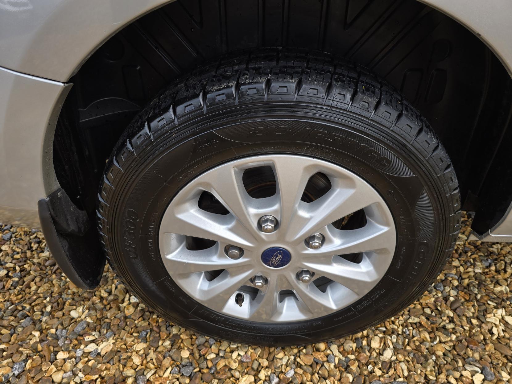 Ford Transit Custom 2.2 TDCi 270 Limited Panel Van 5dr Diesel Manual L1 H1 (186 g/km, 123 bhp)