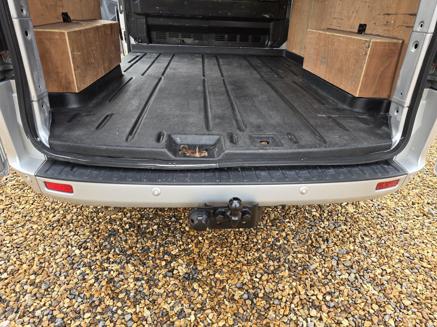 Ford Transit Custom 2.2 TDCi 270 Limited Panel Van 5dr Diesel Manual L1 H1 (186 g/km, 123 bhp)