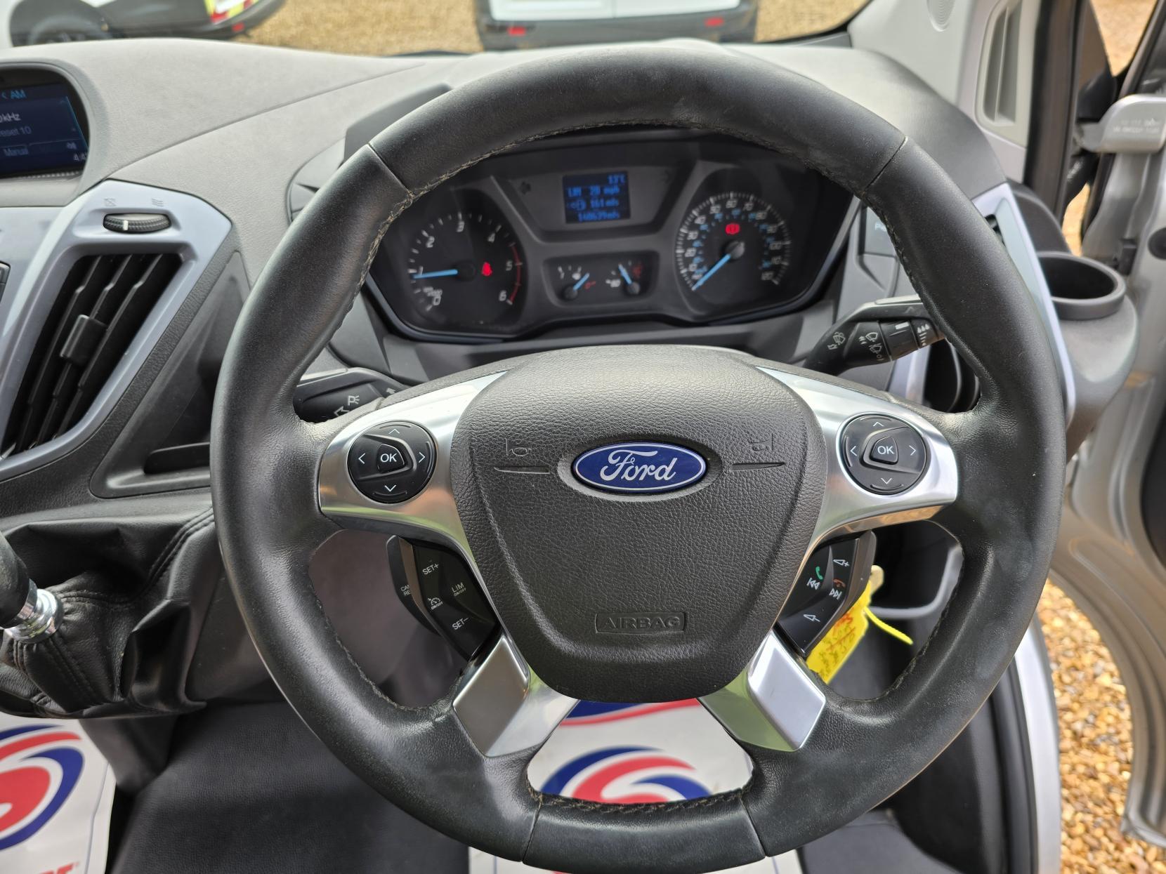 Ford Transit Custom 2.2 TDCi 270 Limited Panel Van 5dr Diesel Manual L1 H1 (186 g/km, 123 bhp)