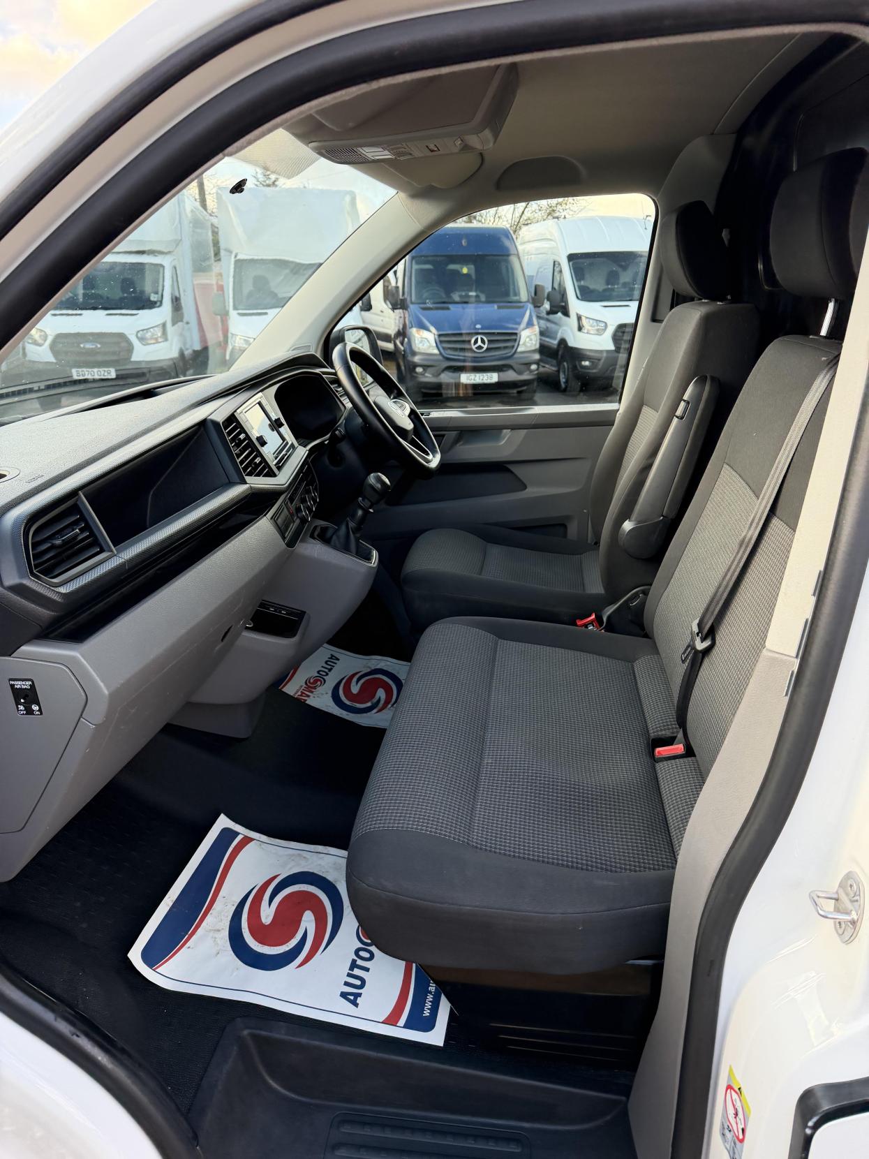 Volkswagen Transporter 2.0 TDI T28 Startline Panel Van 5dr Diesel Manual FWD SWB Euro 6 (s/s) (110 ps)