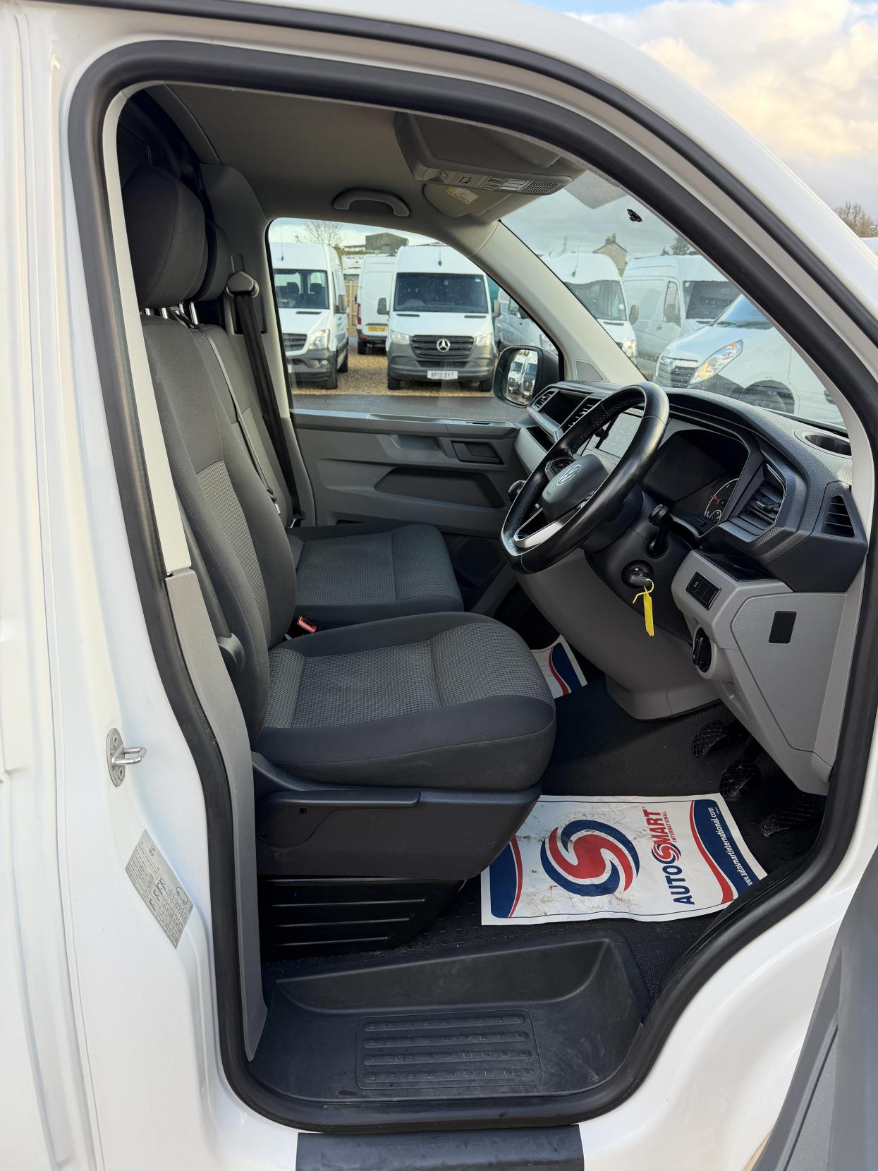 Volkswagen Transporter 2.0 TDI T28 Startline Panel Van 5dr Diesel Manual FWD SWB Euro 6 (s/s) (110 ps)