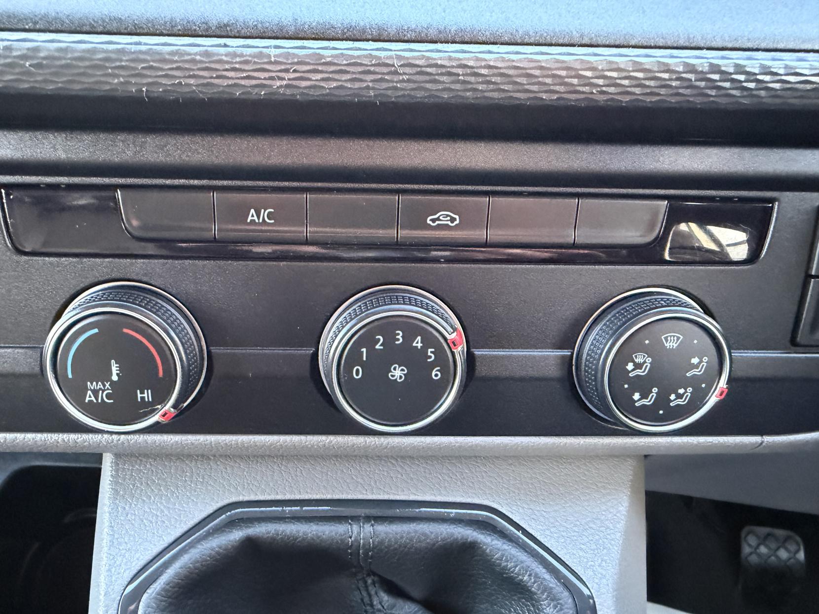 Volkswagen Transporter 2.0 TDI T28 Startline Panel Van 5dr Diesel Manual FWD SWB Euro 6 (s/s) (110 ps)