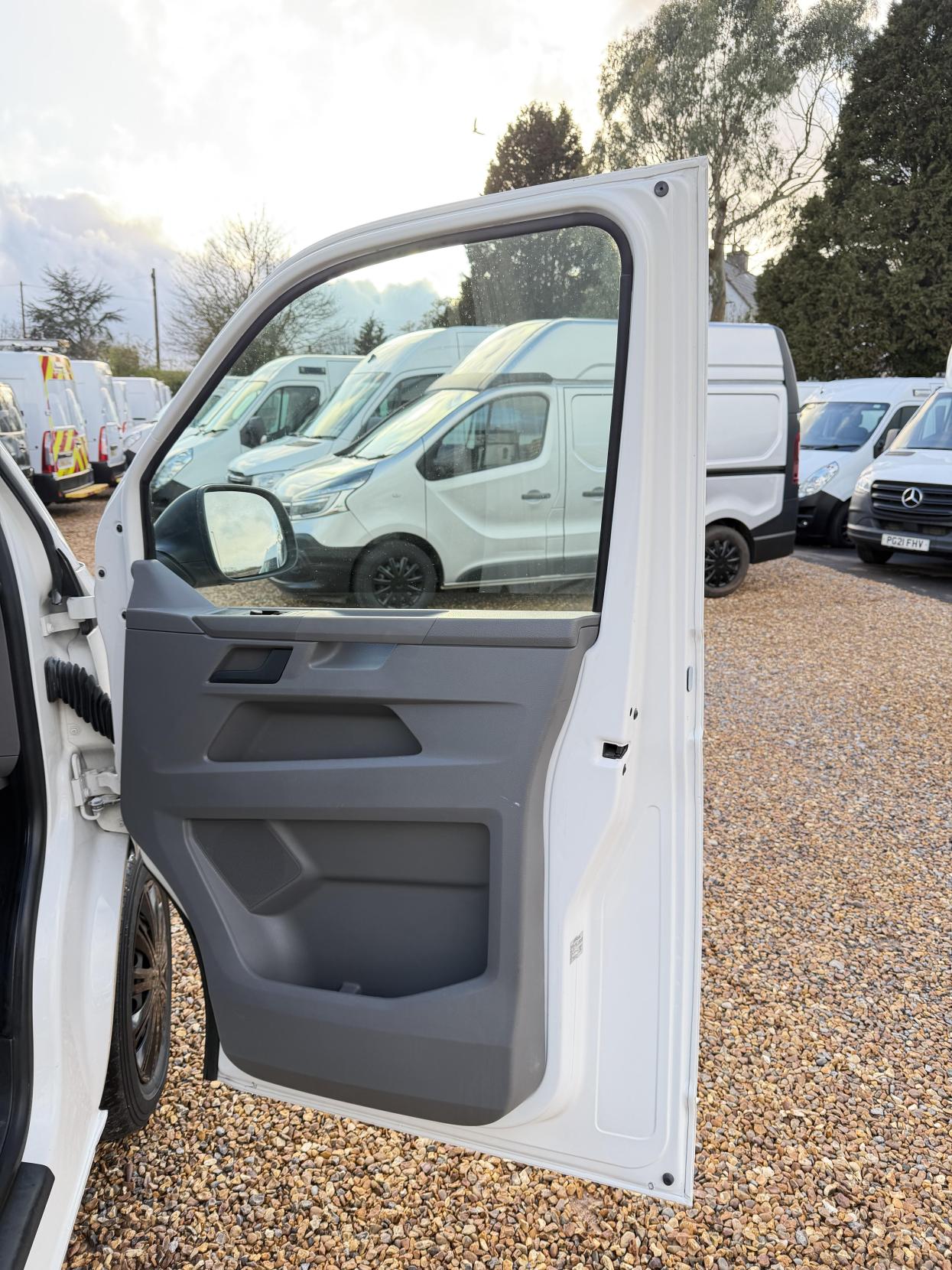 Volkswagen Transporter 2.0 TDI T28 Startline Panel Van 5dr Diesel Manual FWD SWB Euro 6 (s/s) (110 ps)