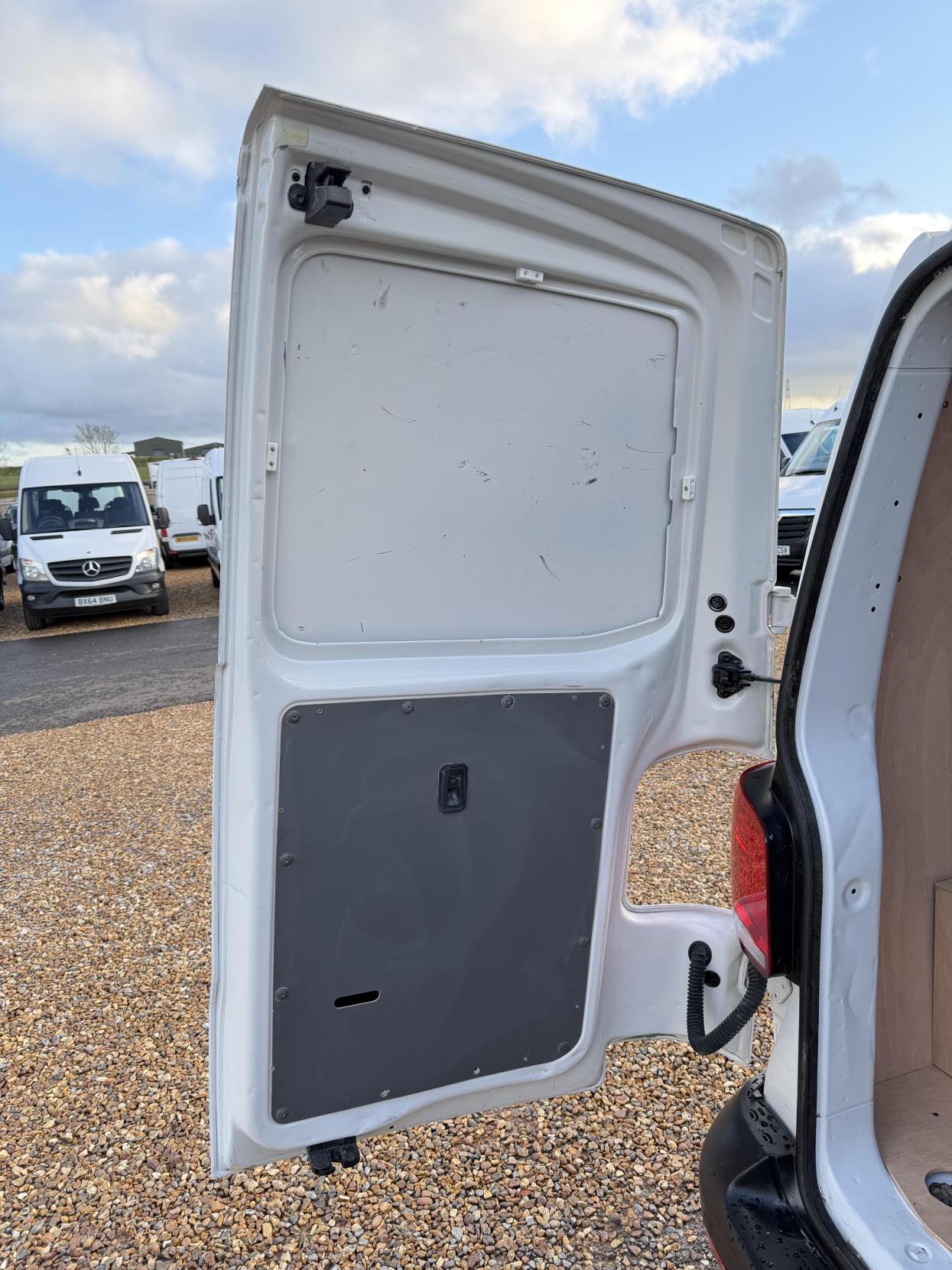 Volkswagen Transporter 2.0 TDI T28 Startline Panel Van 5dr Diesel Manual FWD SWB Euro 6 (s/s) (110 ps)