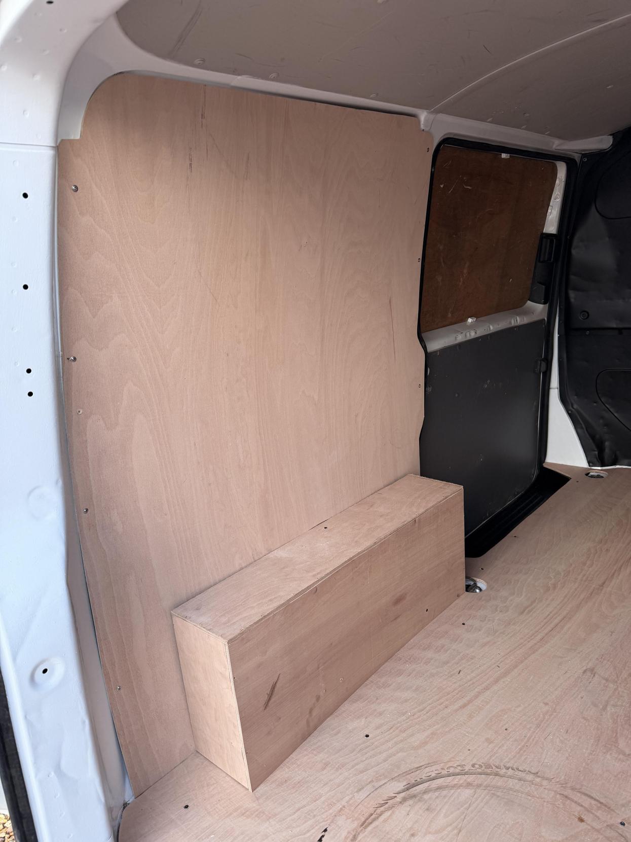 Volkswagen Transporter 2.0 TDI T28 Startline Panel Van 5dr Diesel Manual FWD SWB Euro 6 (s/s) (110 ps)