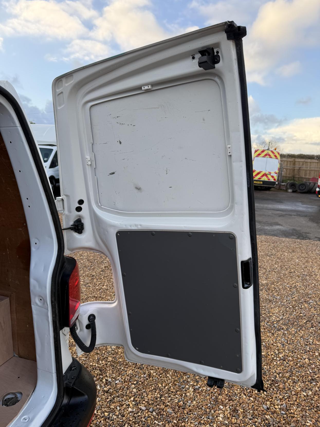 Volkswagen Transporter 2.0 TDI T28 Startline Panel Van 5dr Diesel Manual FWD SWB Euro 6 (s/s) (110 ps)