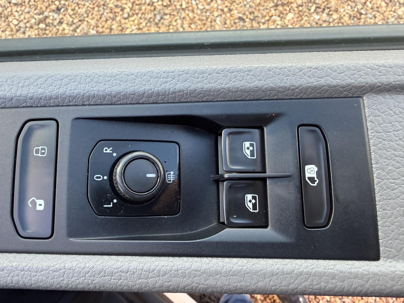 Volkswagen Transporter 2.0 TDI T28 Startline Panel Van 5dr Diesel Manual FWD SWB Euro 6 (s/s) (110 ps)