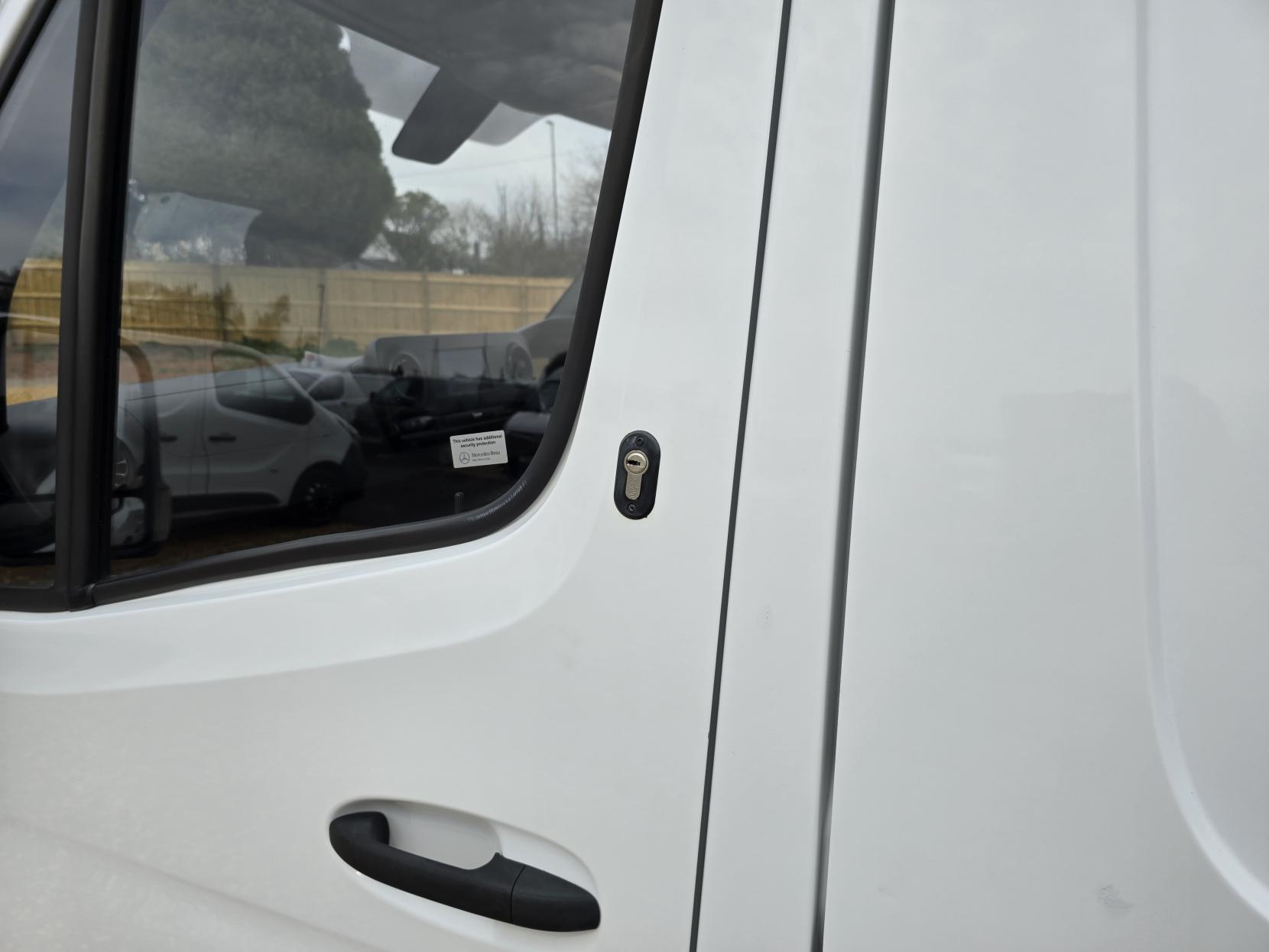 Mercedes-Benz Sprinter 2.1 314 CDI Panel Van 5dr Diesel Manual FWD L2 H2 Euro 6 (143 ps)