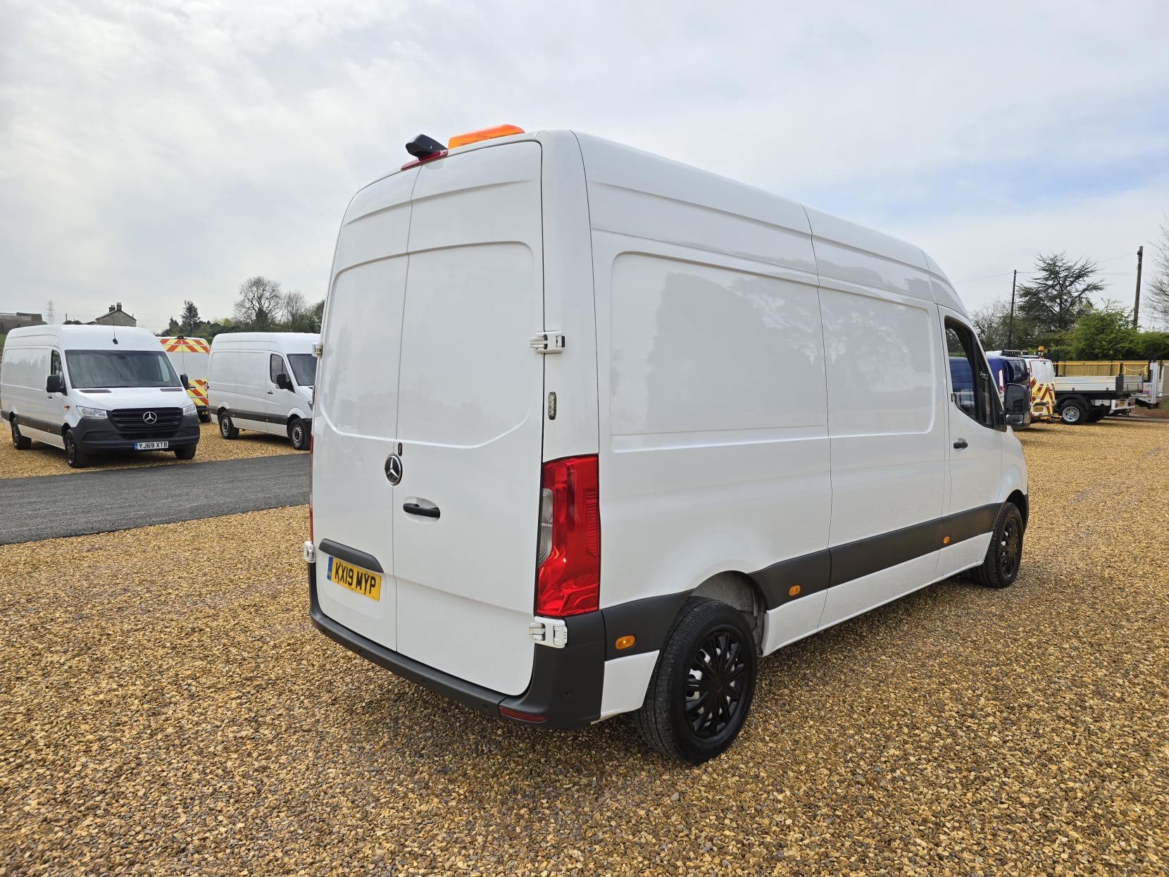 Mercedes-Benz Sprinter 2.1 314 CDI Panel Van 5dr Diesel Manual FWD L2 H2 Euro 6 (143 ps)
