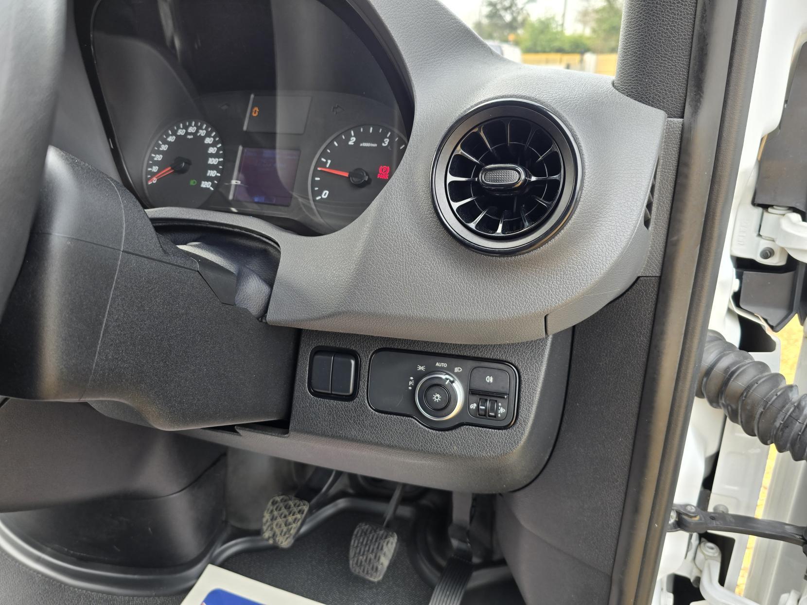 Mercedes-Benz Sprinter 2.1 314 CDI Panel Van 5dr Diesel Manual FWD L2 H2 Euro 6 (143 ps)