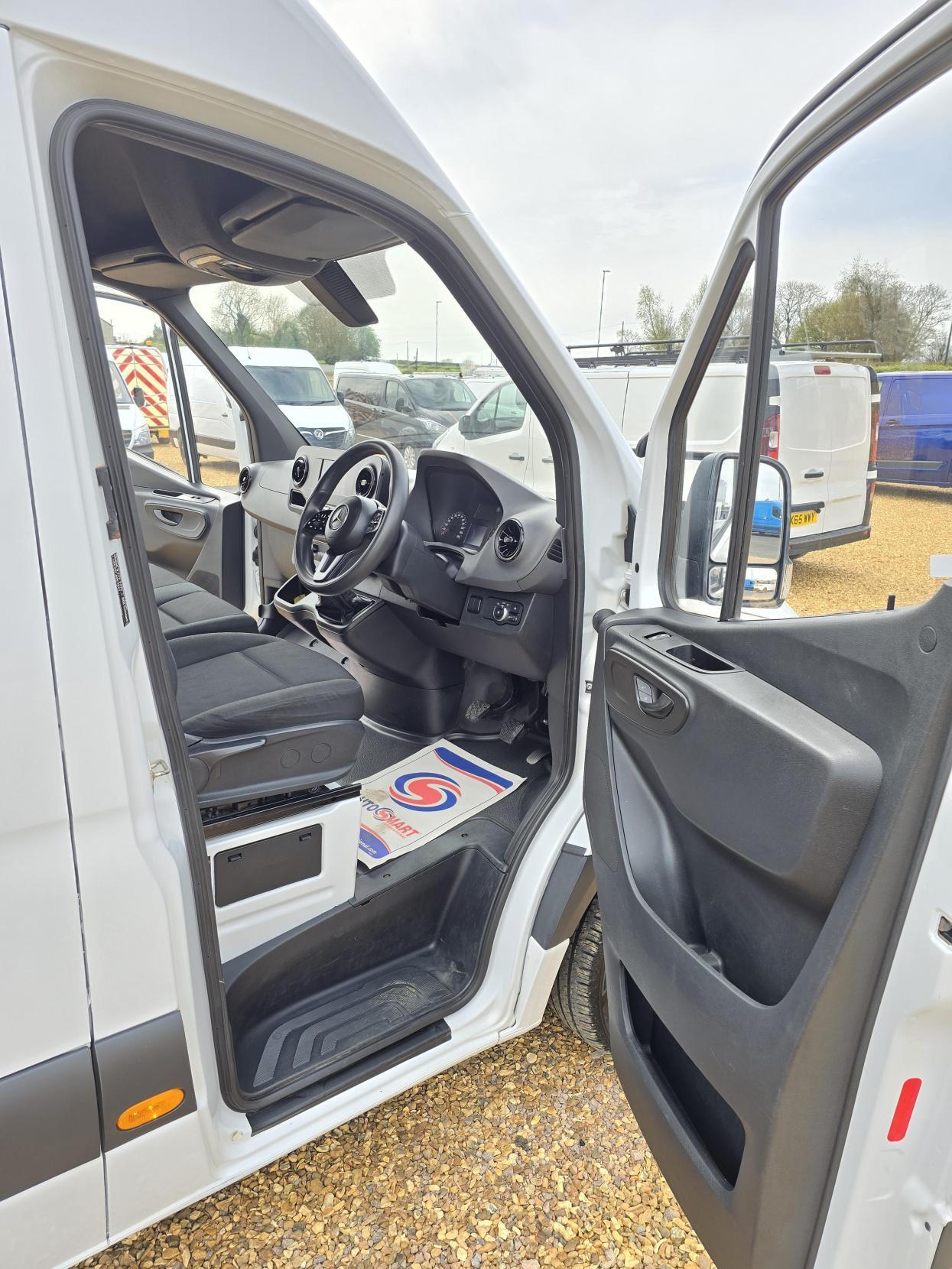 Mercedes-Benz Sprinter 2.1 314 CDI Panel Van 5dr Diesel Manual FWD L2 H2 Euro 6 (143 ps)