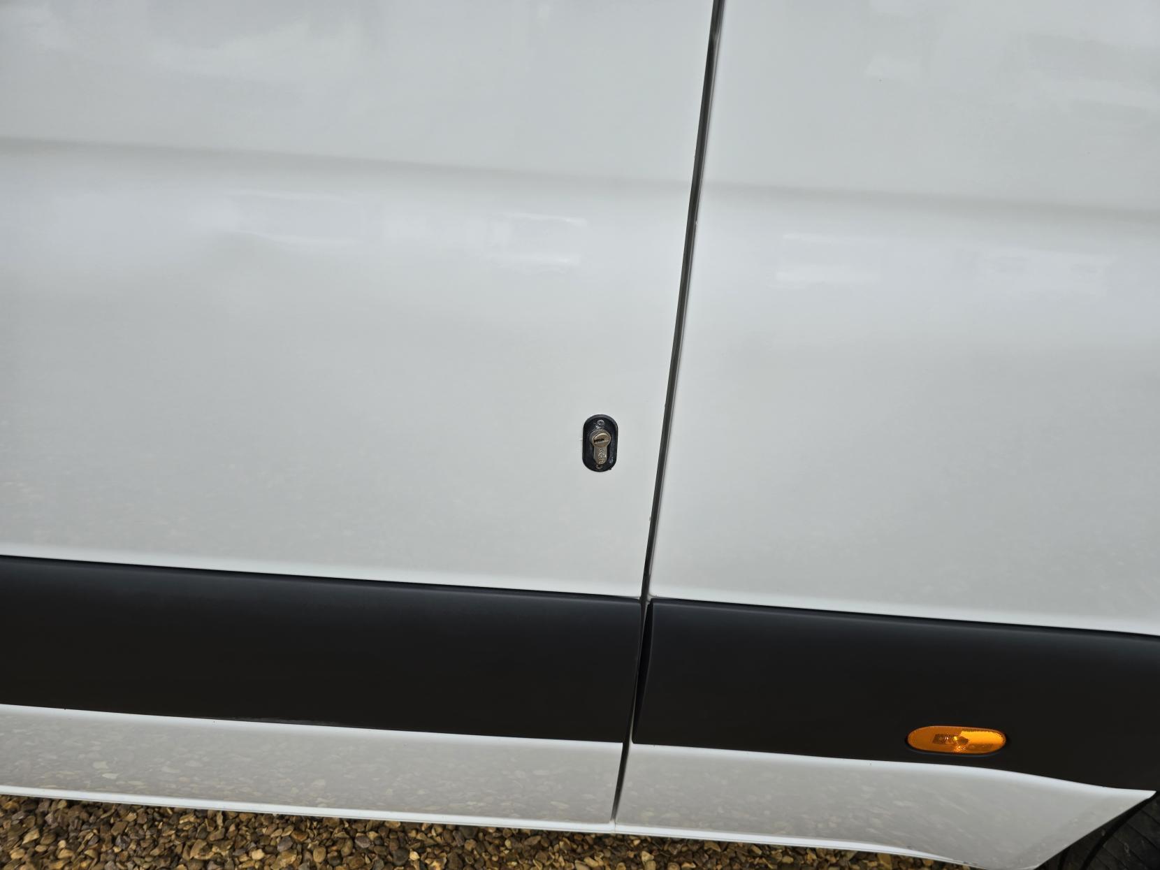 Mercedes-Benz Sprinter 2.1 314 CDI Panel Van 5dr Diesel Manual FWD L2 H2 Euro 6 (143 ps)