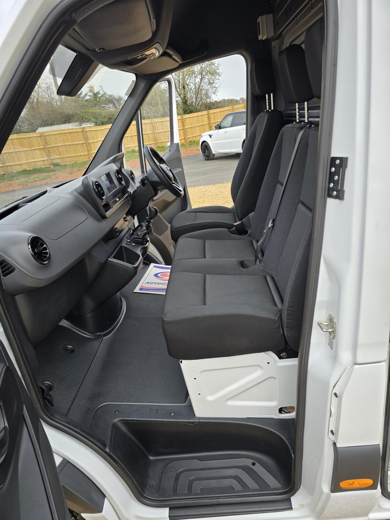 Mercedes-Benz Sprinter 2.1 314 CDI Panel Van 5dr Diesel Manual FWD L2 H2 Euro 6 (143 ps)