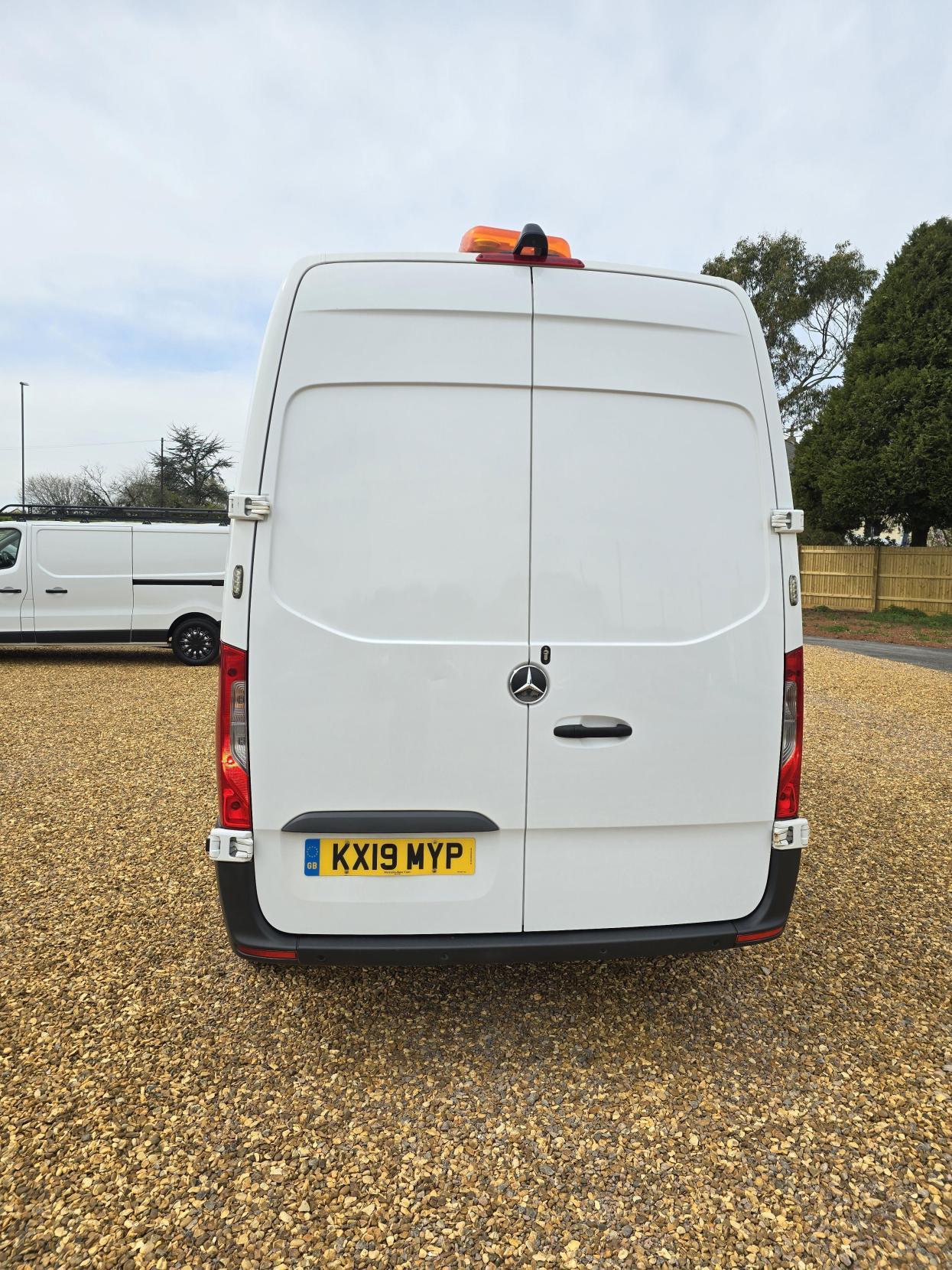 Mercedes-Benz Sprinter 2.1 314 CDI Panel Van 5dr Diesel Manual FWD L2 H2 Euro 6 (143 ps)