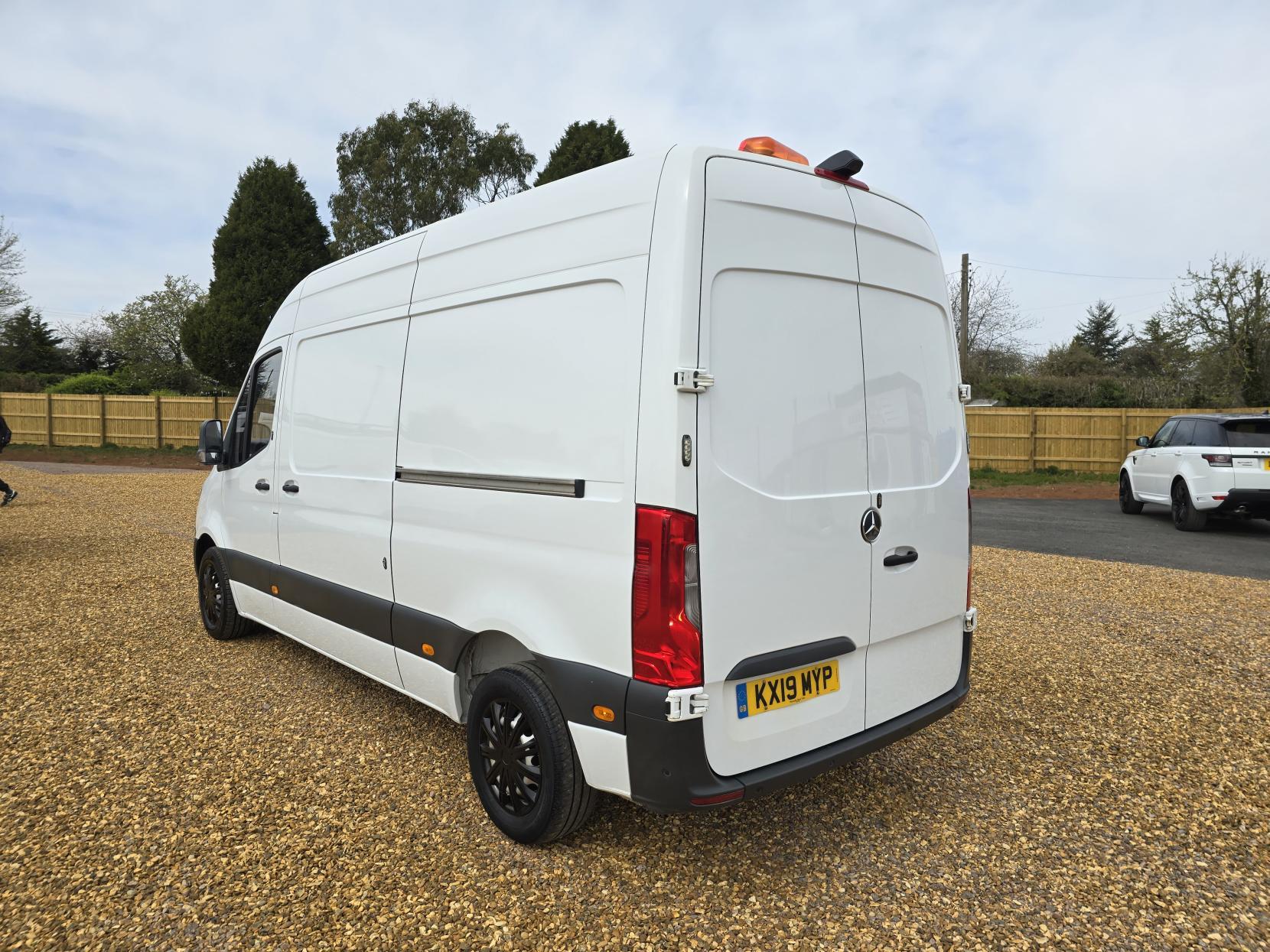 Mercedes-Benz Sprinter 2.1 314 CDI Panel Van 5dr Diesel Manual FWD L2 H2 Euro 6 (143 ps)