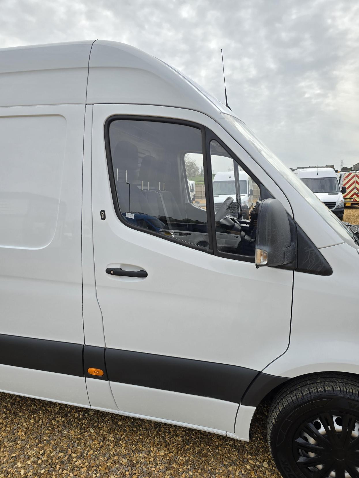 Mercedes-Benz Sprinter 2.1 314 CDI Panel Van 5dr Diesel Manual FWD L2 H2 Euro 6 (143 ps)