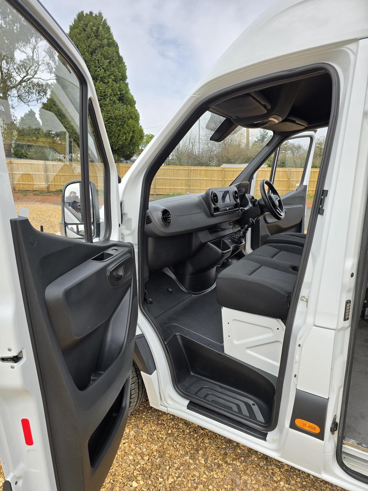 Mercedes-Benz Sprinter 2.1 314 CDI Panel Van 5dr Diesel Manual FWD L2 H2 Euro 6 (143 ps)