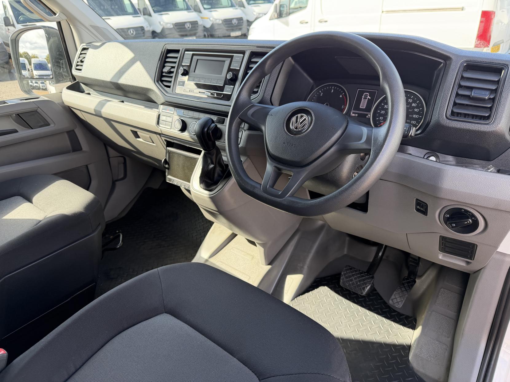 2022 Volkswagen Crafter 2.0 TDI CR35 Startline Panel Van 5dr Diesel Automatic FWD LWB High Roof Euro 6 (s/s) (140 ps) - Thumbnail 2