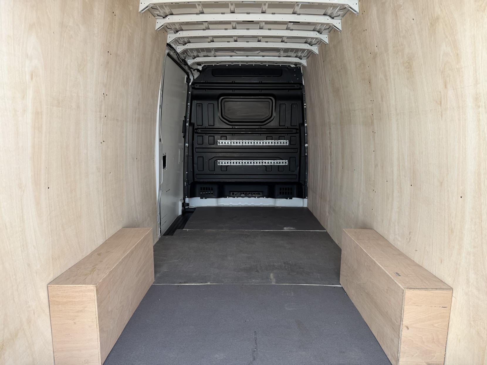2022 Volkswagen Crafter 2.0 TDI CR35 Startline Panel Van 5dr Diesel Automatic FWD LWB High Roof Euro 6 (s/s) (140 ps) - Thumbnail 37