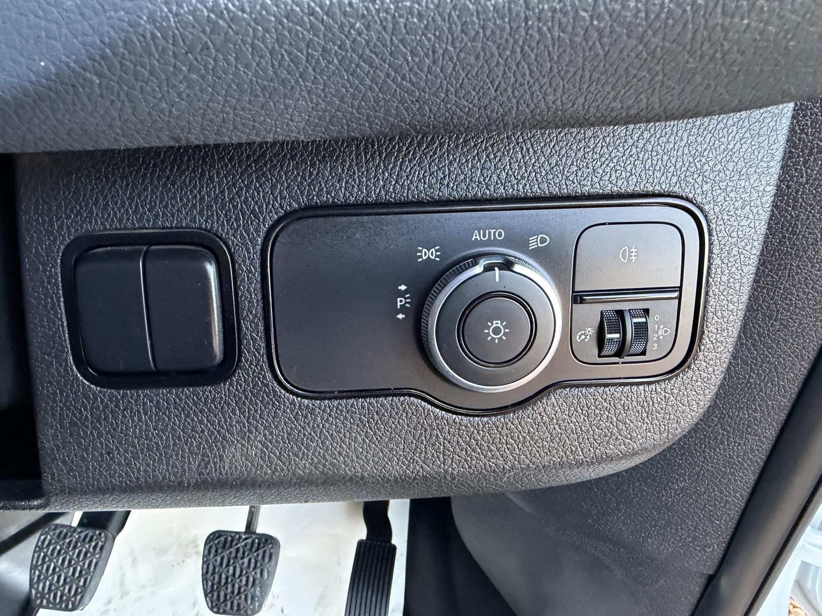 Mercedes-Benz Sprinter 2.1 314 CDI Panel Van 5dr Diesel Manual RWD L2 H2 Euro 6 (s/s) (143 ps)