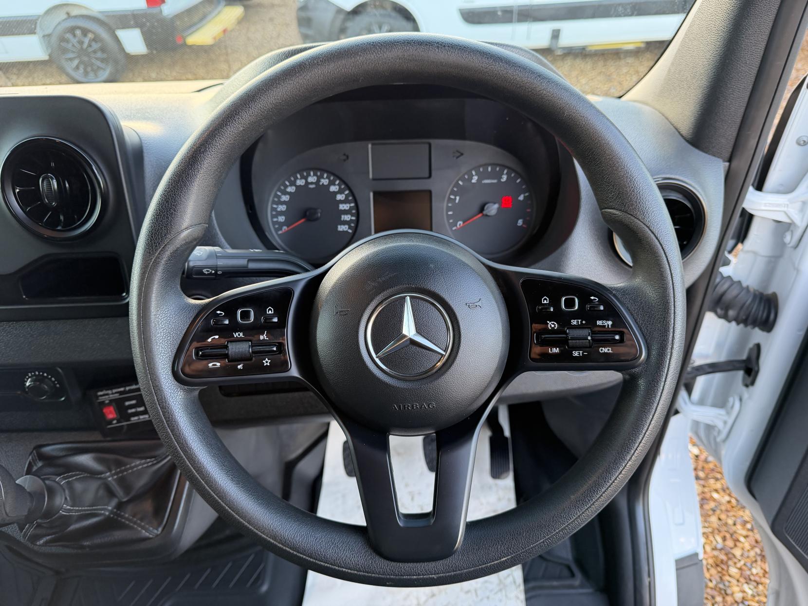 Mercedes-Benz Sprinter 2.1 314 CDI Panel Van 5dr Diesel Manual RWD L2 H2 Euro 6 (s/s) (143 ps)