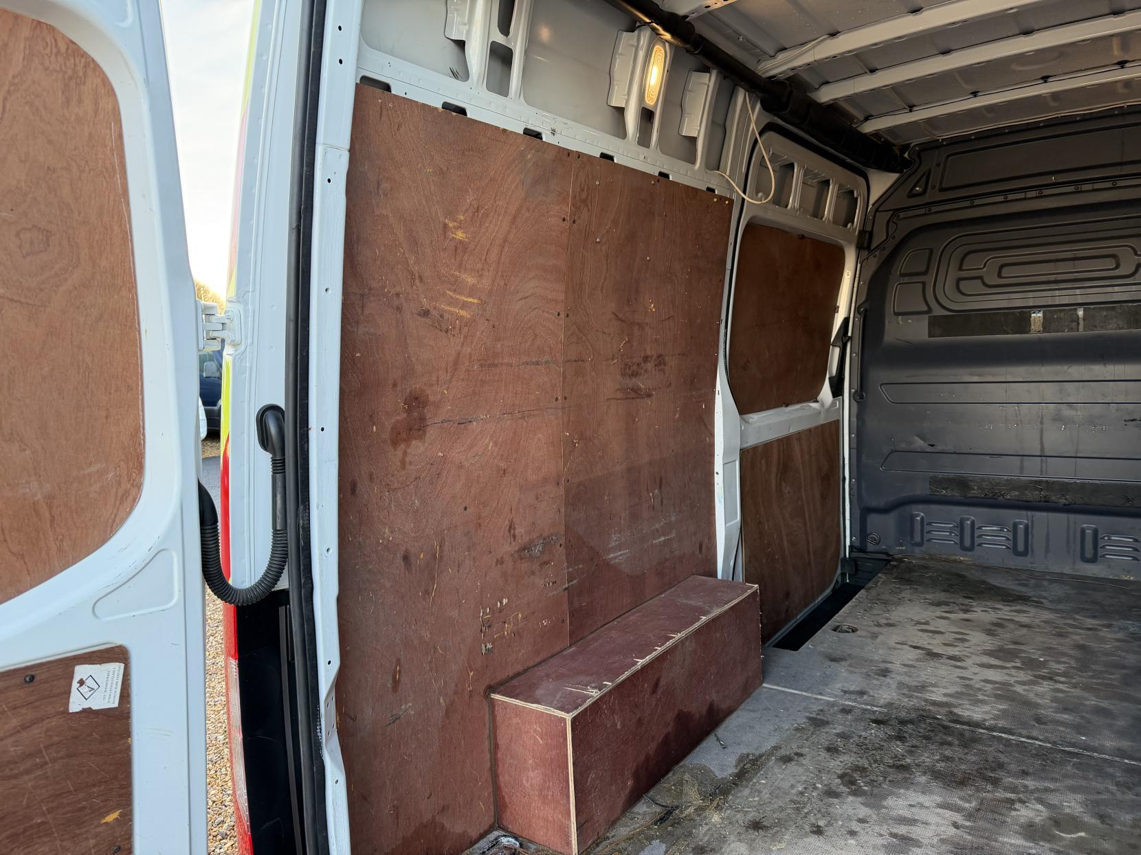 Mercedes-Benz Sprinter 2.1 314 CDI Panel Van 5dr Diesel Manual RWD L2 H2 Euro 6 (s/s) (143 ps)