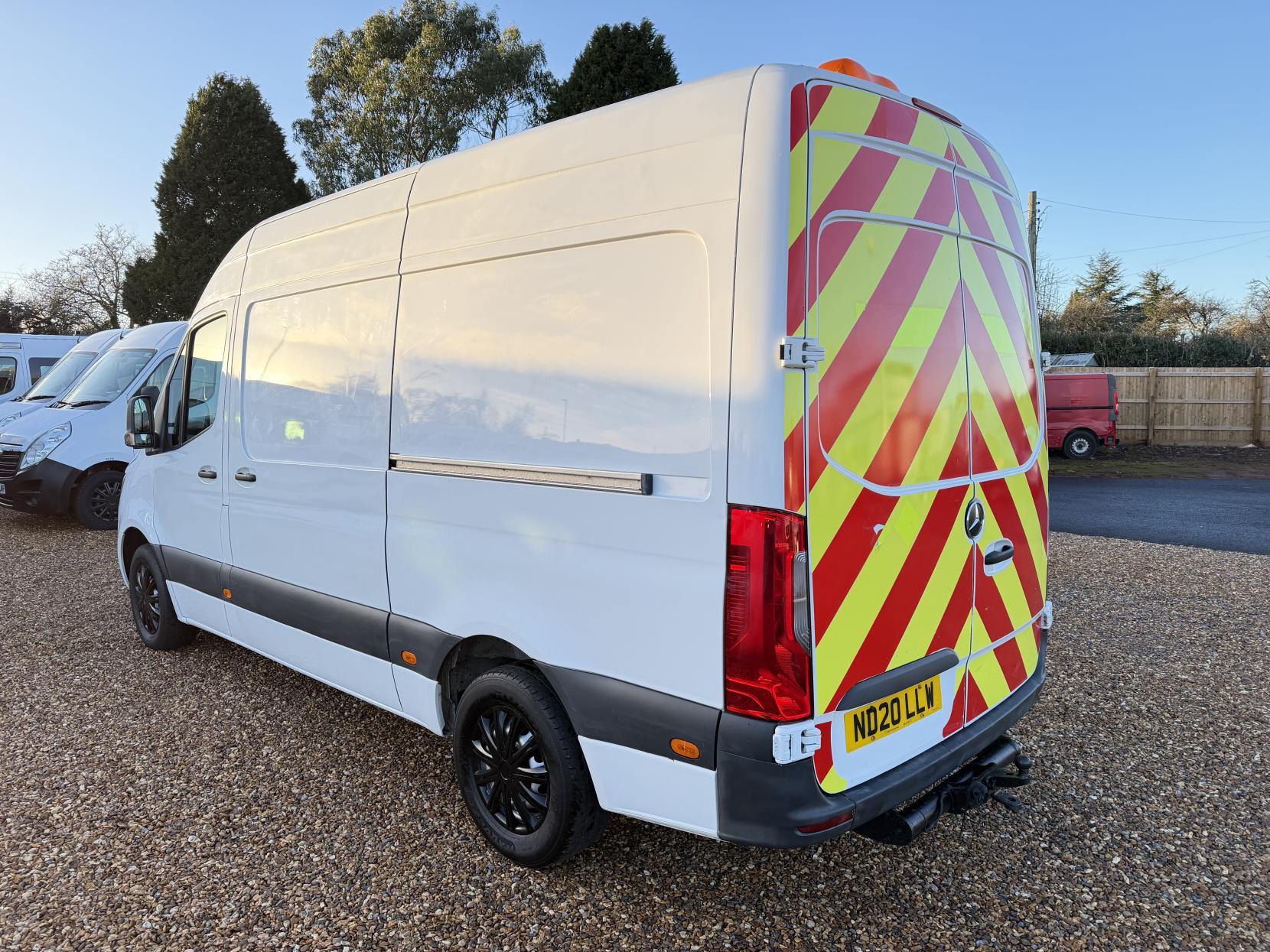 Mercedes-Benz Sprinter 2.1 314 CDI Panel Van 5dr Diesel Manual RWD L2 H2 Euro 6 (s/s) (143 ps)