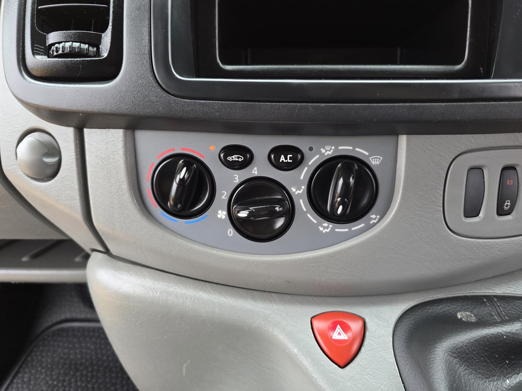 Vauxhall Vivaro 2.0 2900 CDTi Panel Van 4dr Diesel Manual FWD L1 (198 g/km, 89 bhp)