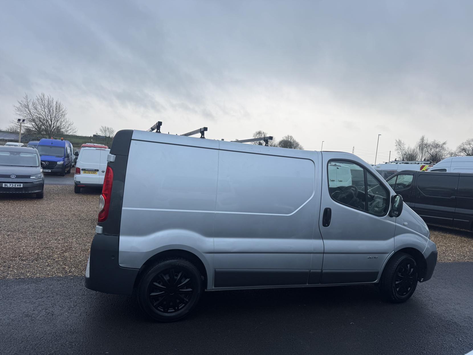 Renault Trafic 2.0 dCi SL29 eco Panel Van 3dr Diesel Manual L1 H1 (Phase 3) (180 g/km, 115 bhp)