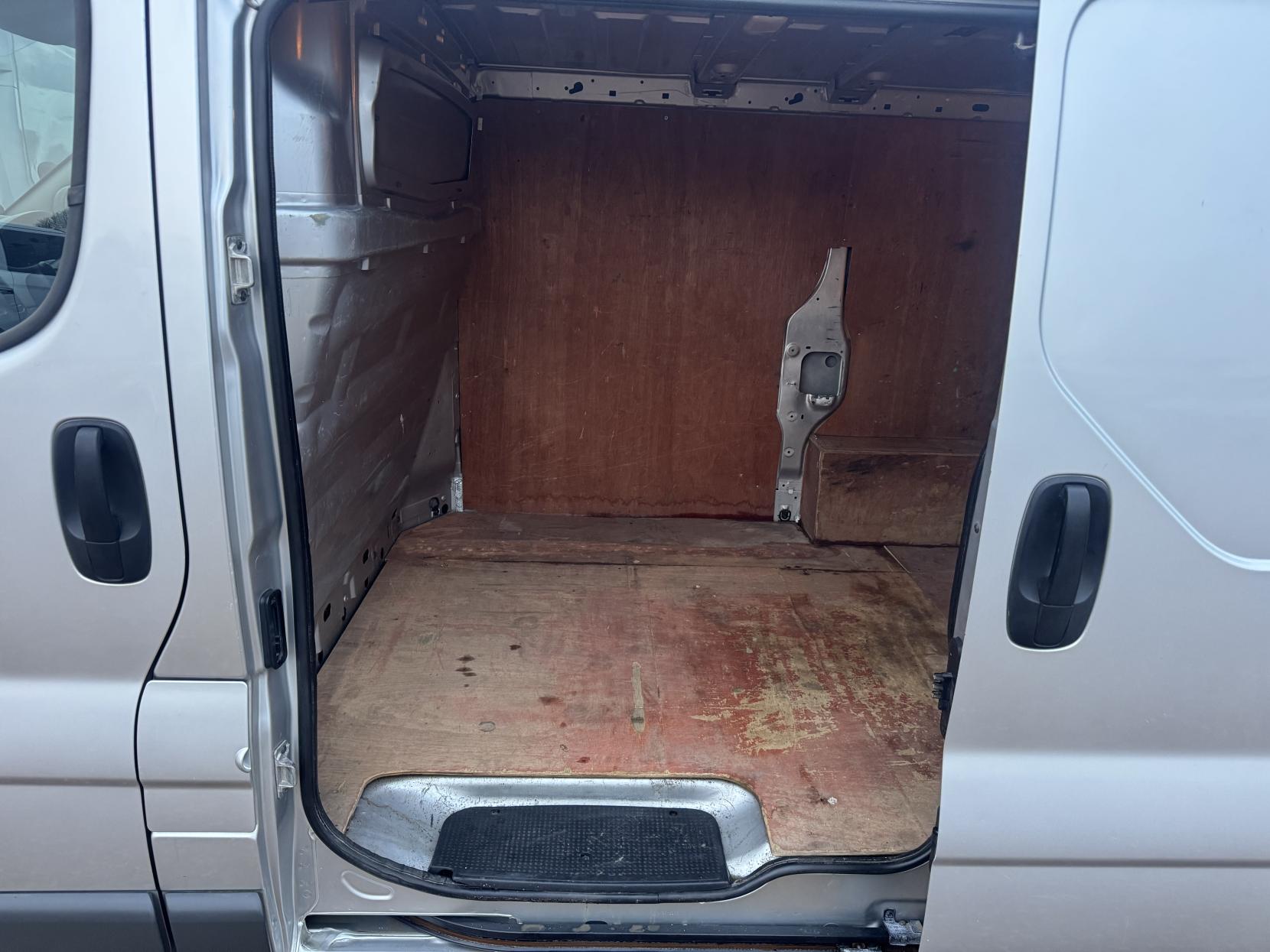 Renault Trafic 2.0 dCi SL29 eco Panel Van 3dr Diesel Manual L1 H1 (Phase 3) (180 g/km, 115 bhp)